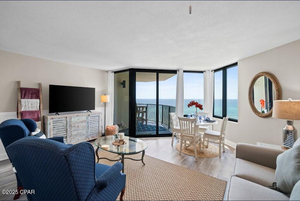 Image 10 For 9850 Thomas Drive 1011w