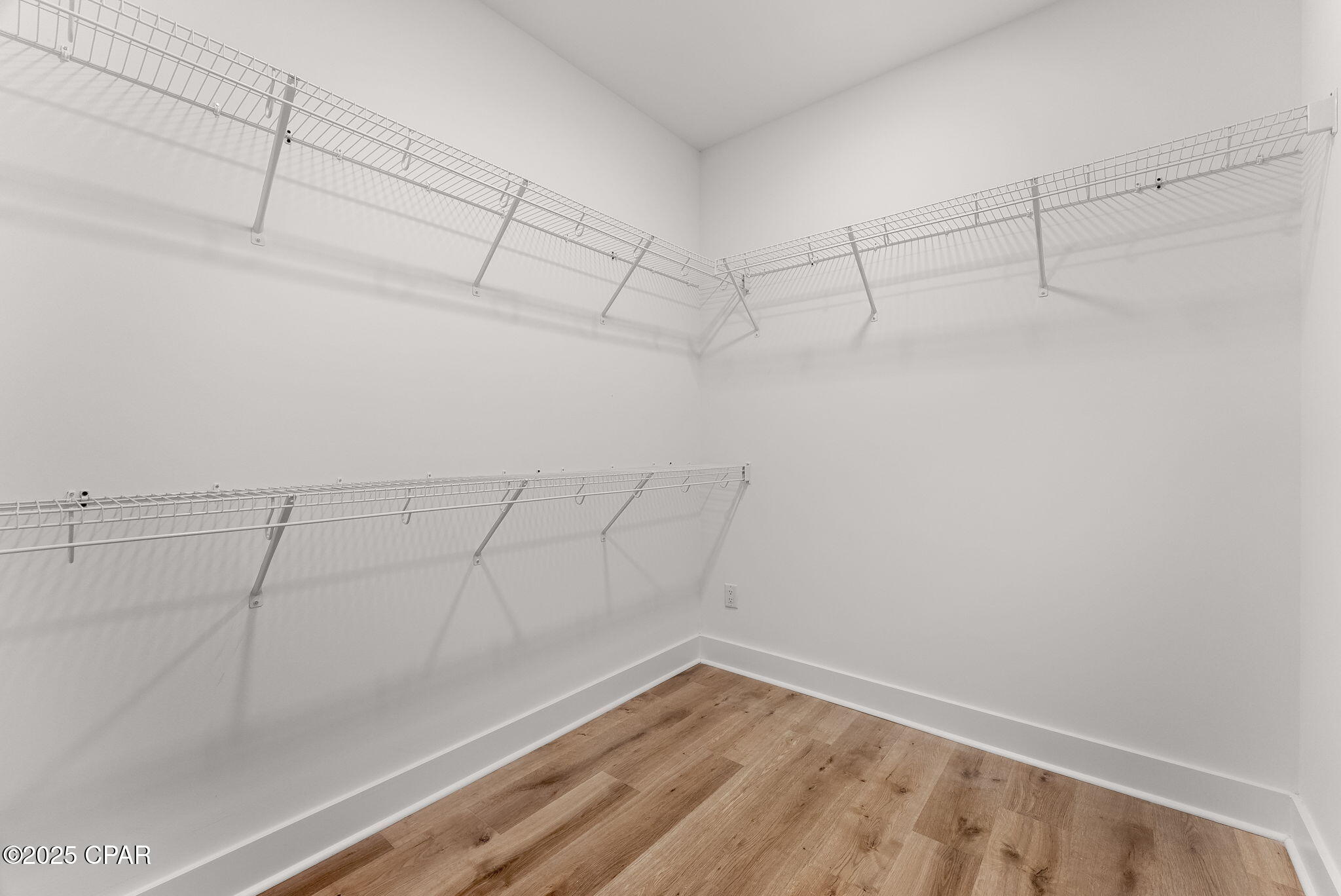 Image 27 For 515 Pinetree Drive