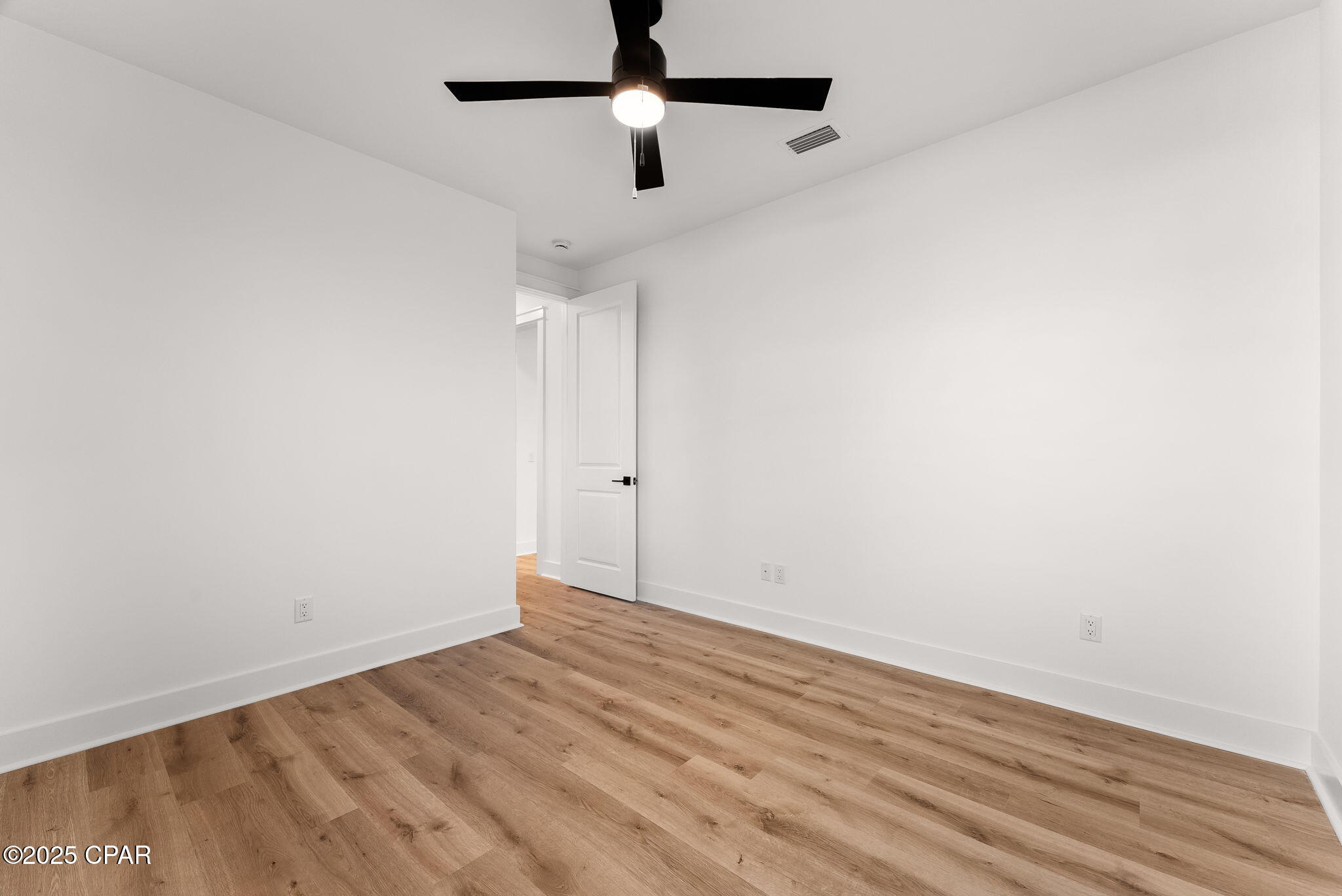 Image 35 For 515 Pinetree Drive