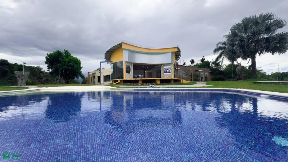 7 bed Single Family Homes For Sale in Atenas, Alajuela - 1