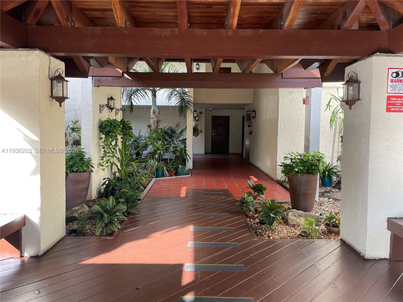 Kenland Bend South Condo