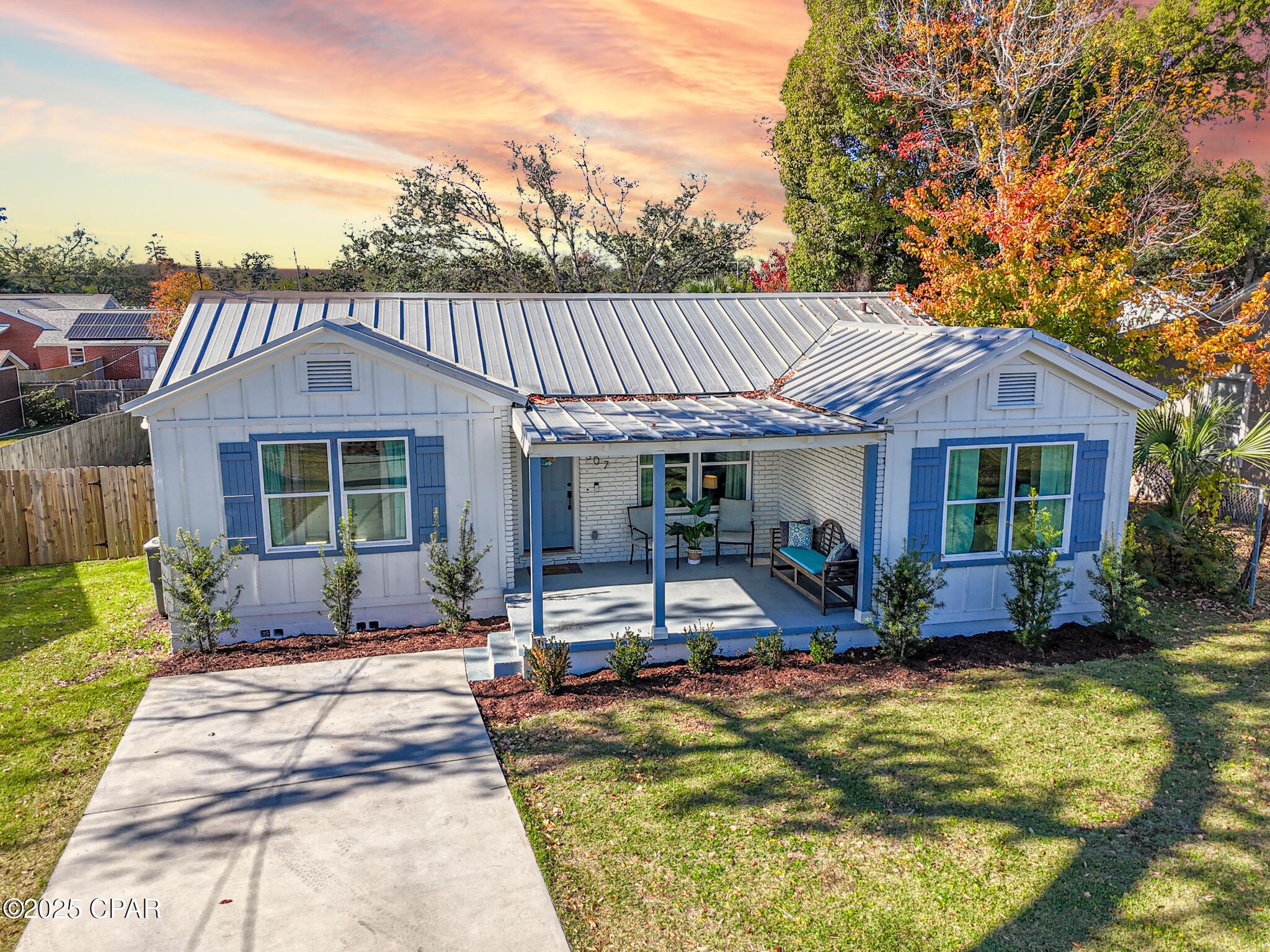 Image 4 For 307 Palo Alto Avenue