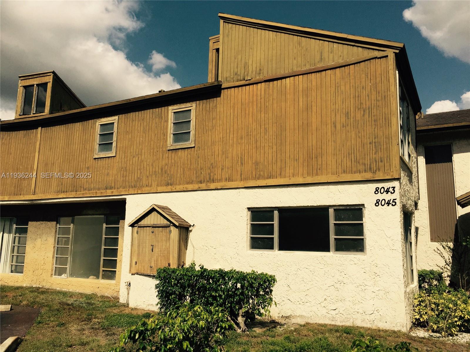 Sandpebbles Townhouse Con