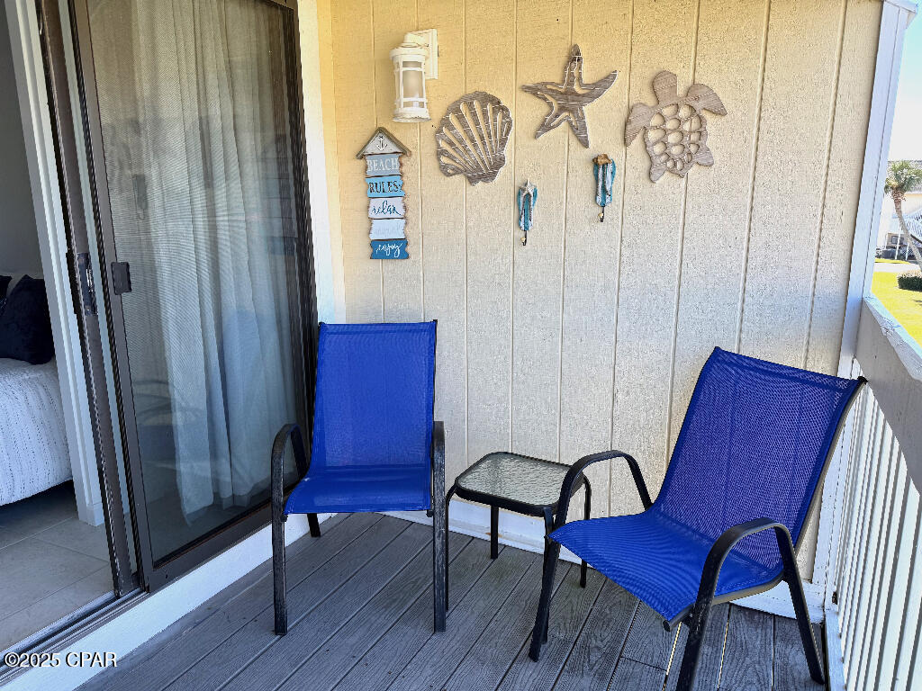 Image 7 For 775 Gulf Shore Drive 8223