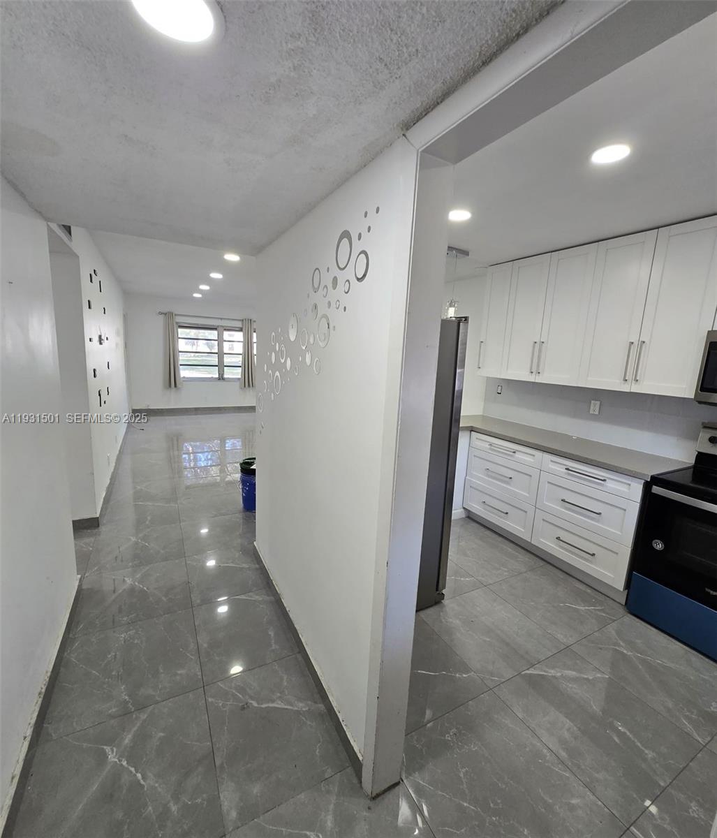 Oak Hills Condo No II