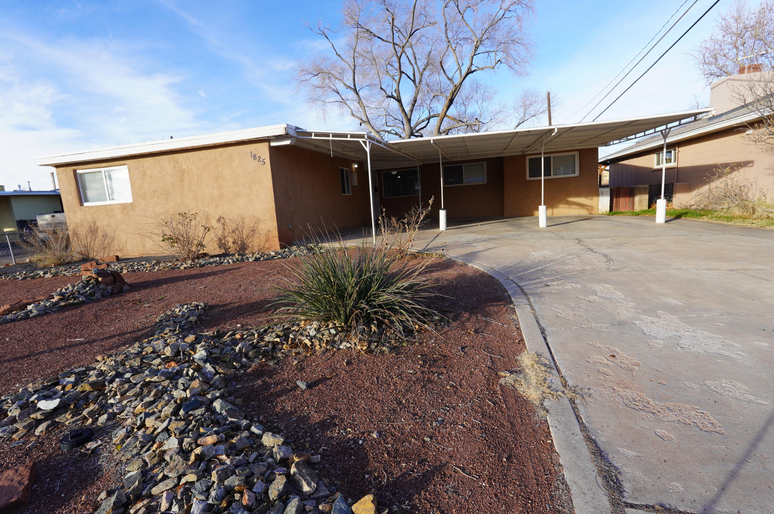 1825 Pitt Street, Albuquerque NM 87112