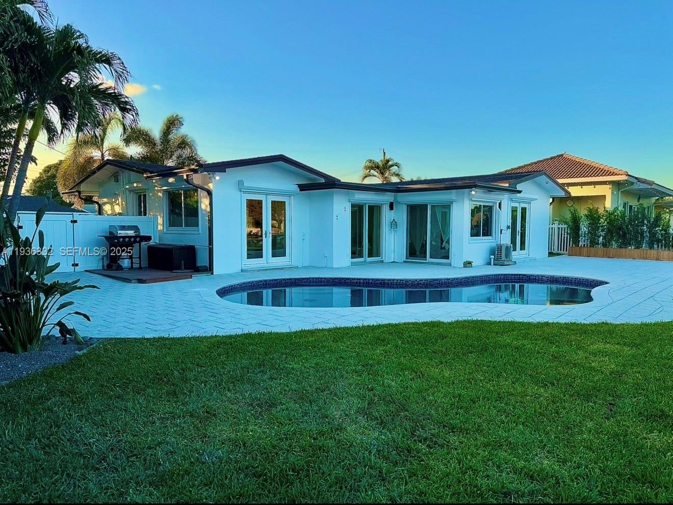 Stunning waterfront exterior at 806 Argonaut Is - Home in Dania Beach