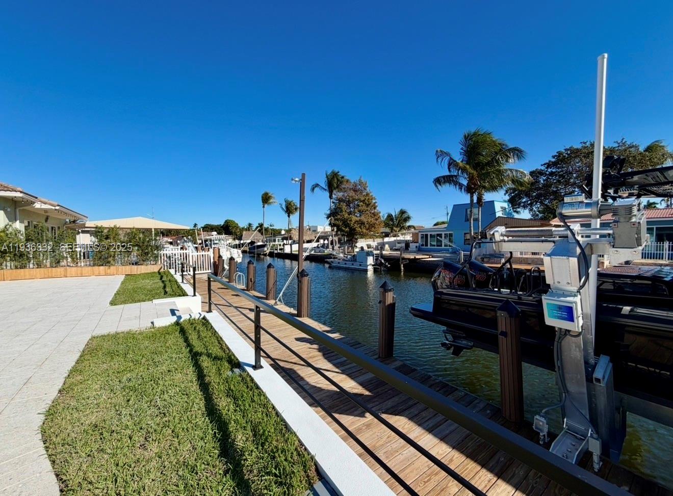 Elegant master bedroom retreat at 806 Argonaut Is - Home in Dania Beach