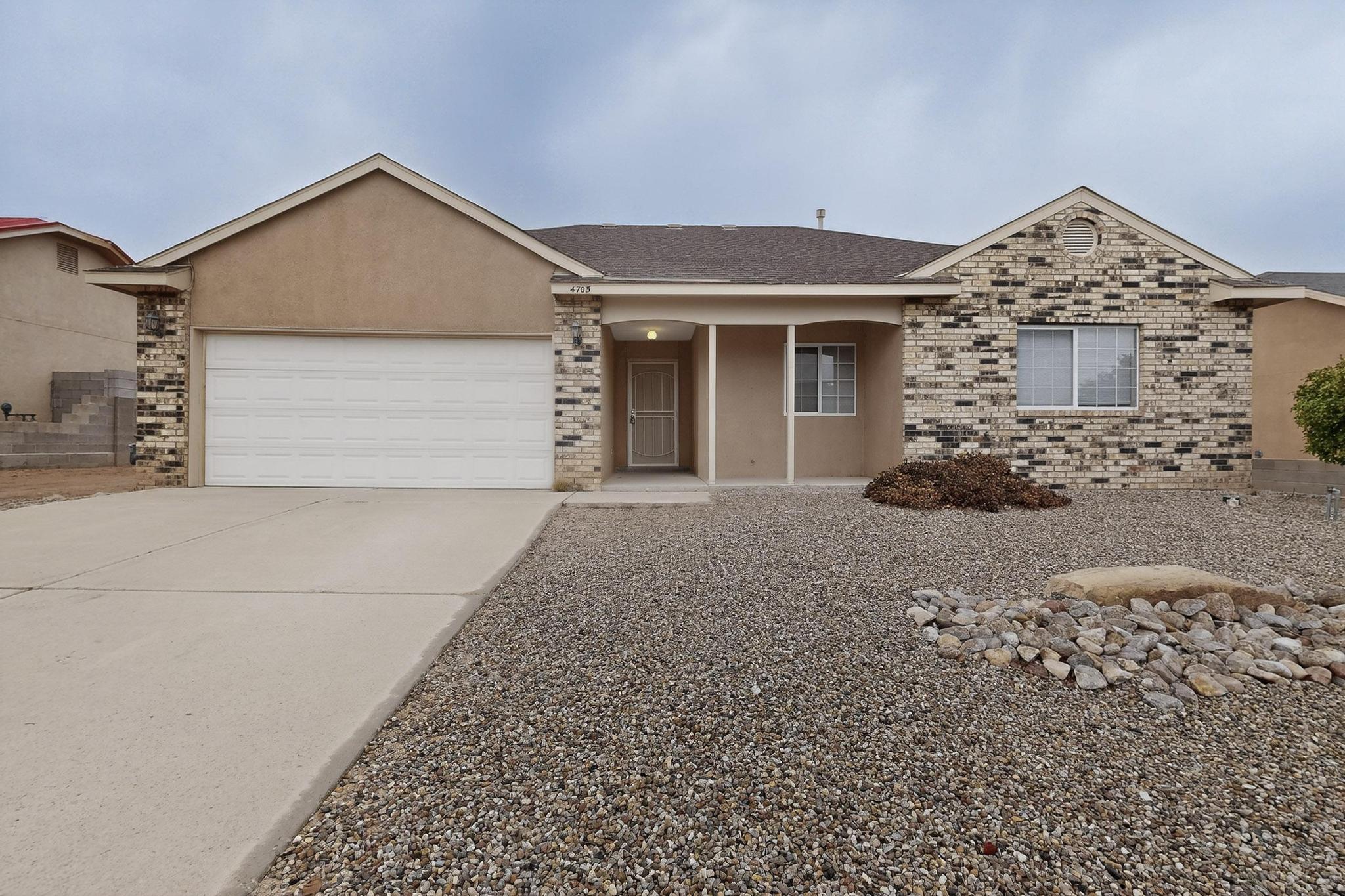 4705 Trenton Hills Drive, Rio Rancho NM 87144