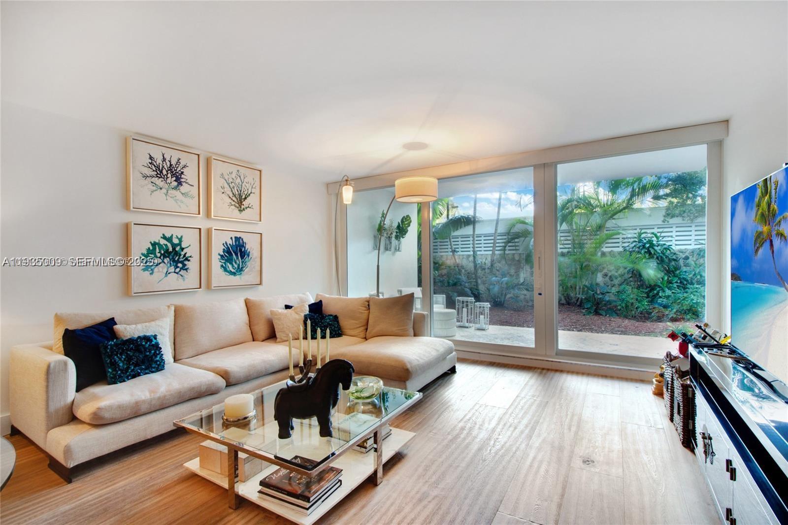 Commodore Club West Condo