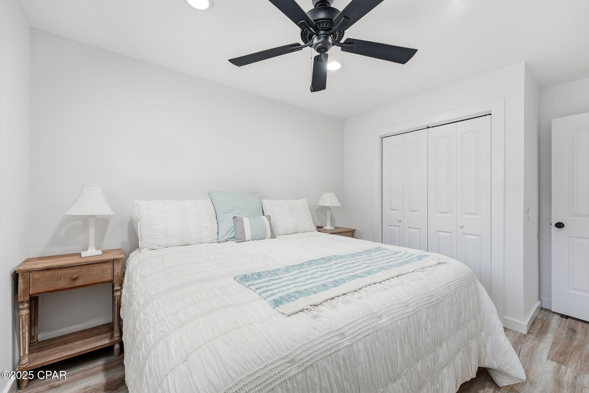 Image 11 For 2100 Beach Drive A102