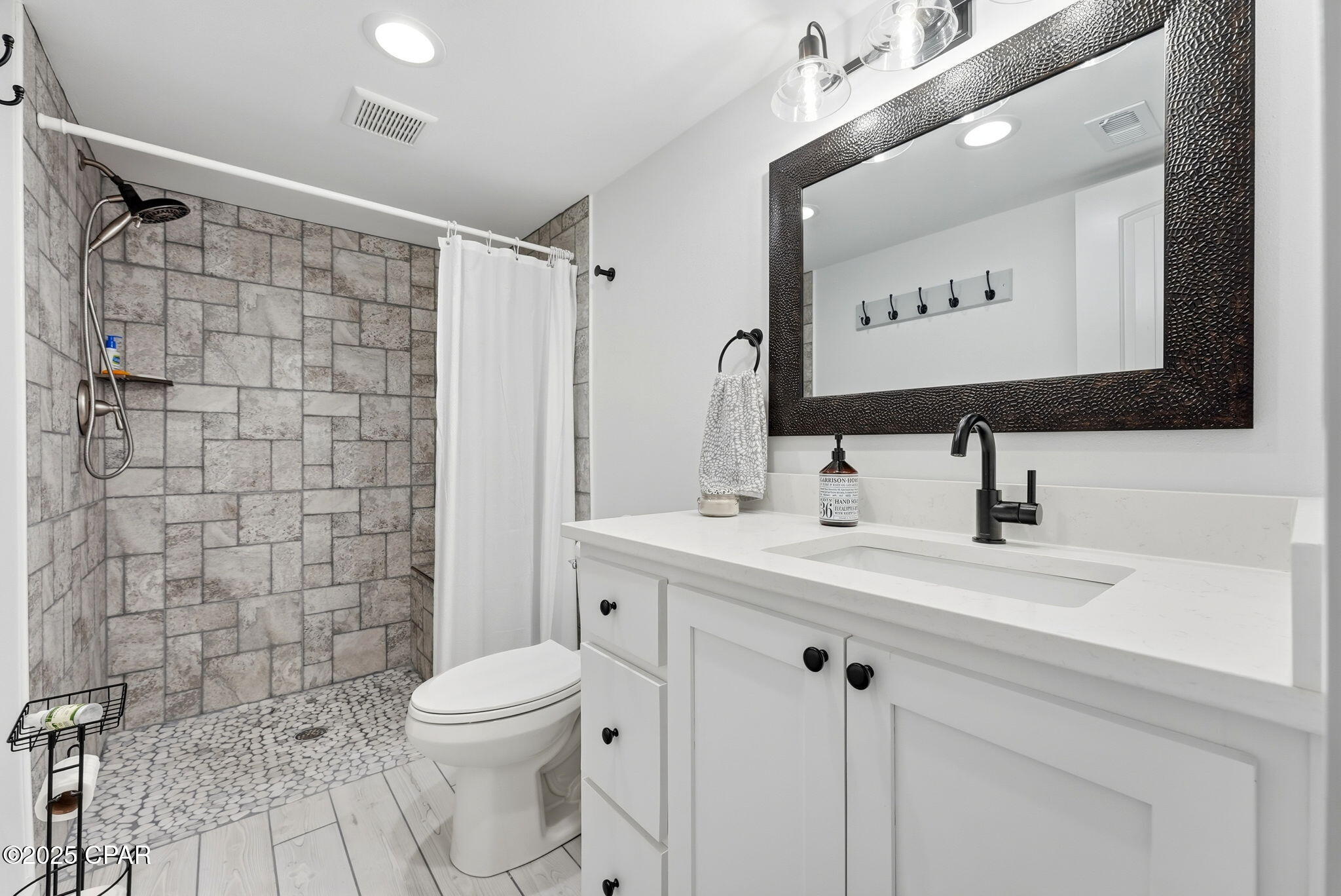 Image 12 For 2100 Beach Drive A102