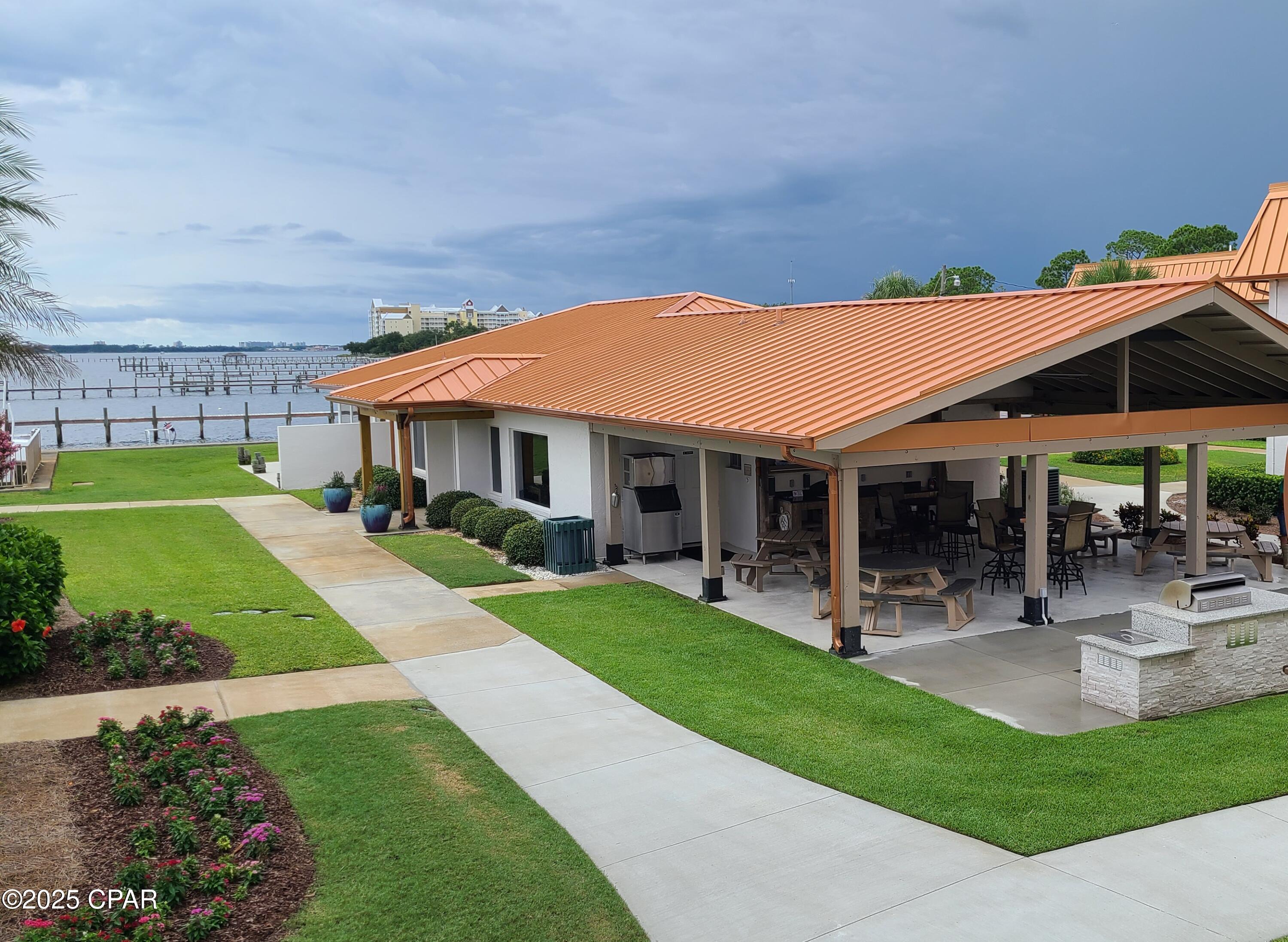 Image 20 For 2100 Beach Drive A102