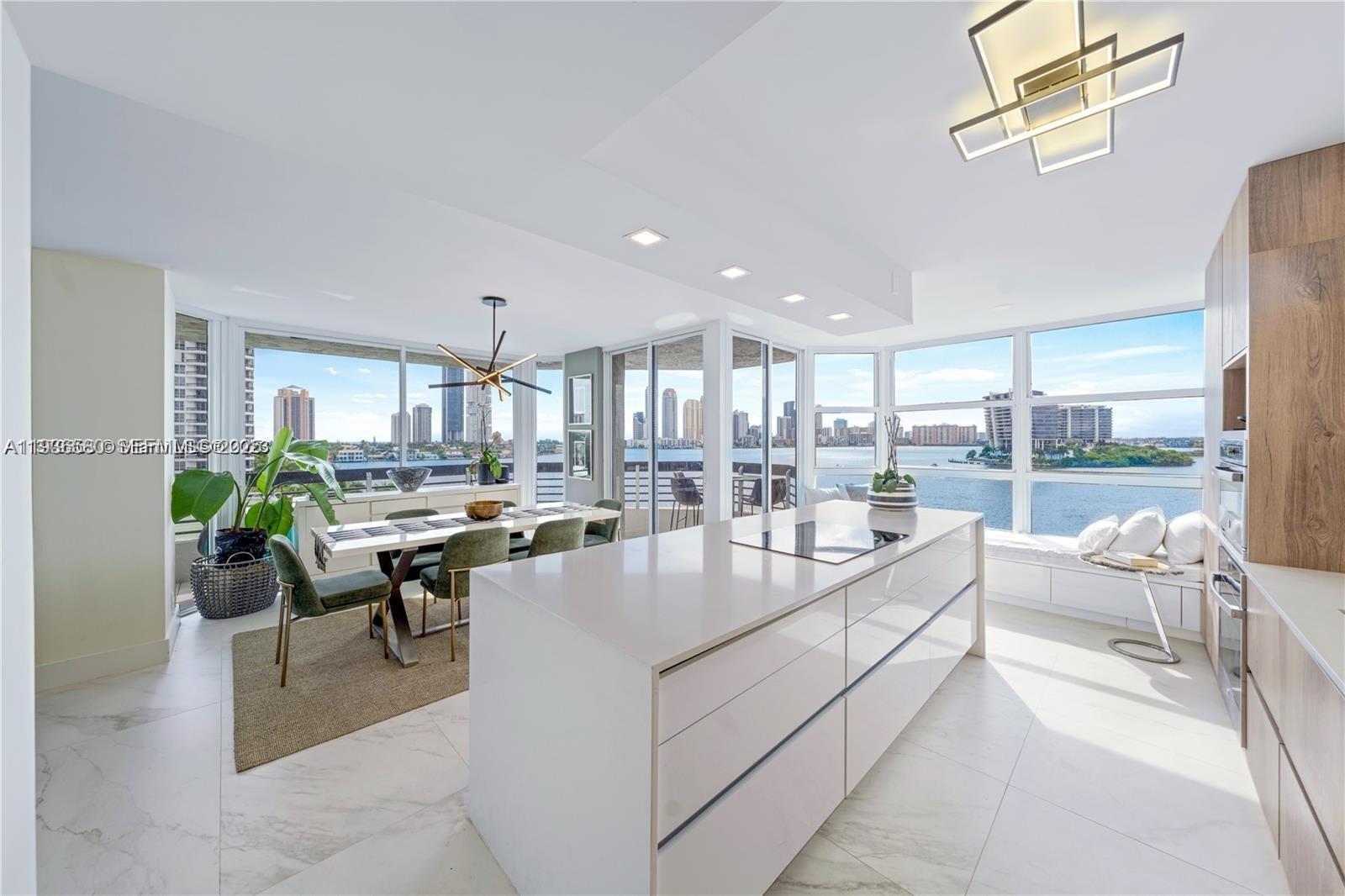 Mystic Pointe Tower 500 C