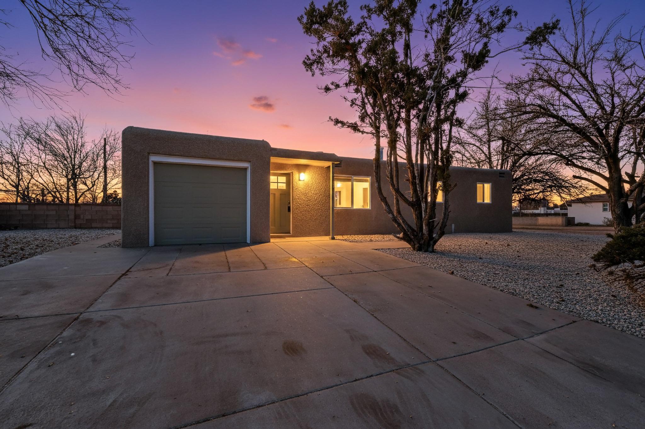 3419 E La Veta Drive, Albuquerque NM 87110