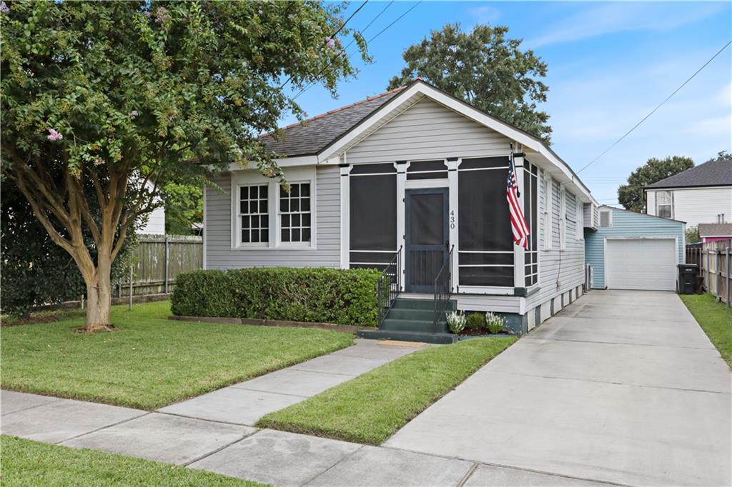 Homes for sale in Arabi, LA | 430 Lebeau St, Arabi, LA 70032 | MLS# 2535699