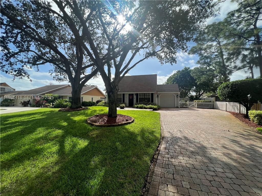5068 Beechwood Rd Unit , Delray Beach, Florida 33484