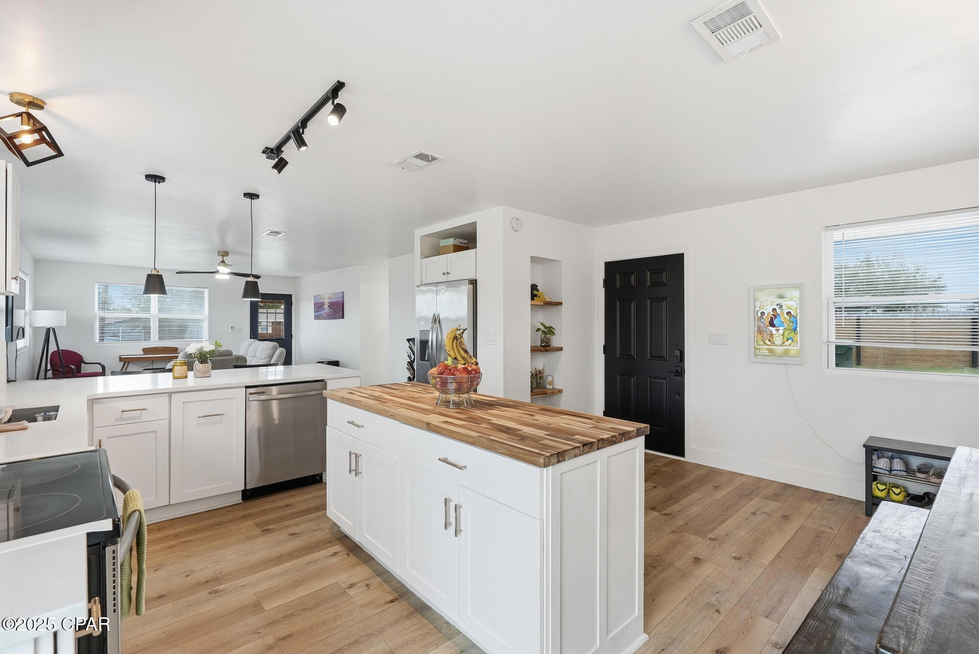 Image 18 For 2009 Brenda Circle