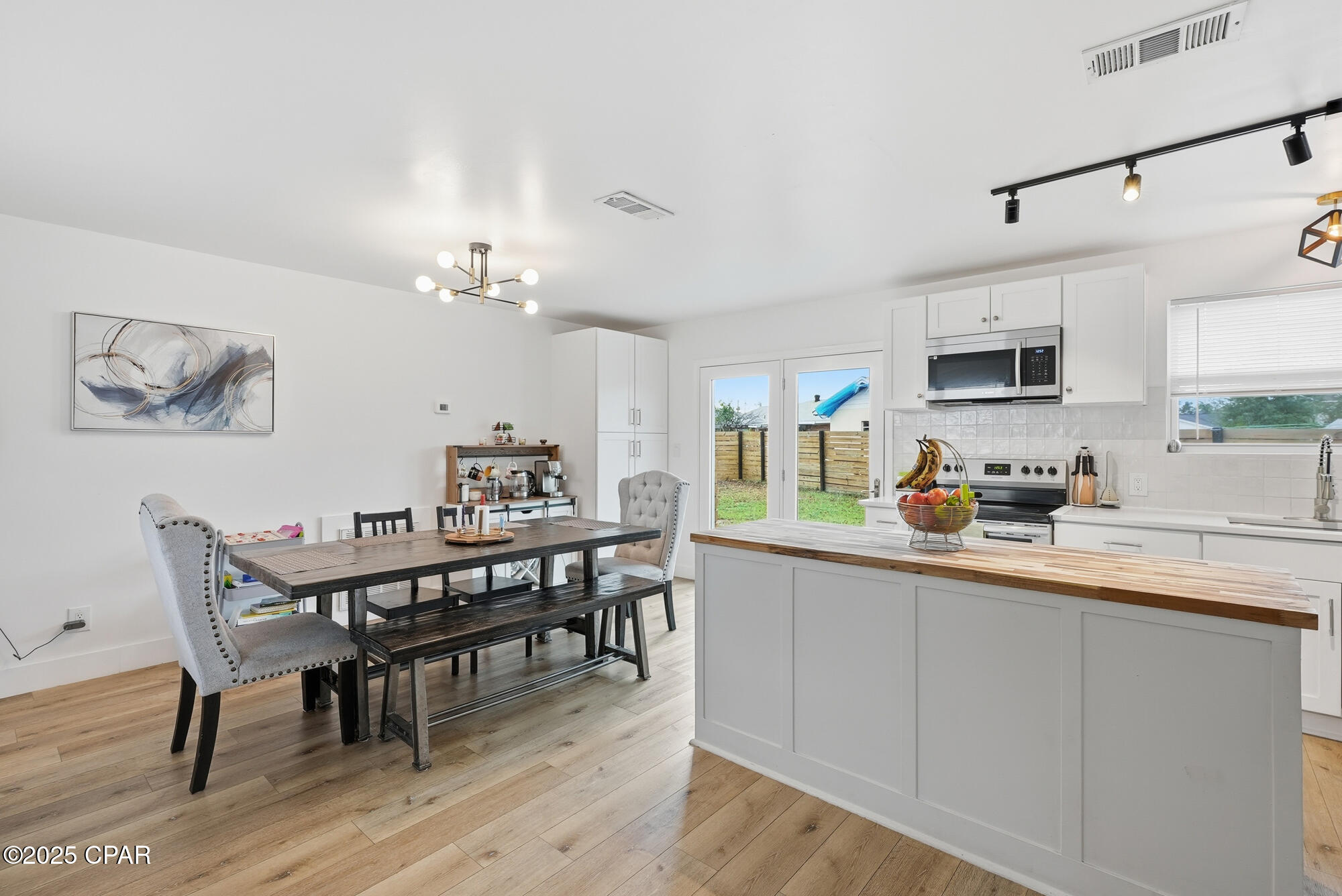 Image 19 For 2009 Brenda Circle