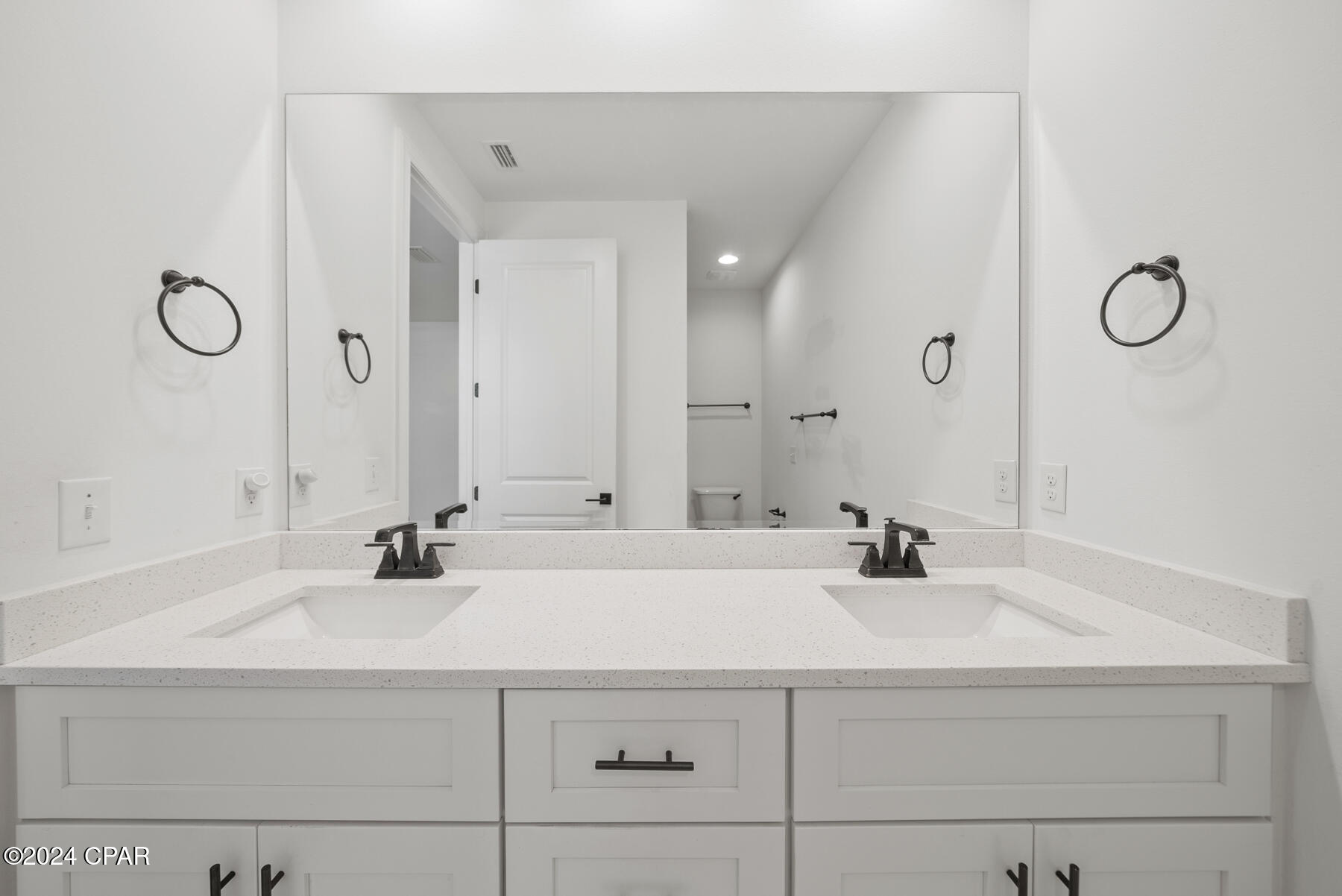 Image 29 For 209 Windrow Way