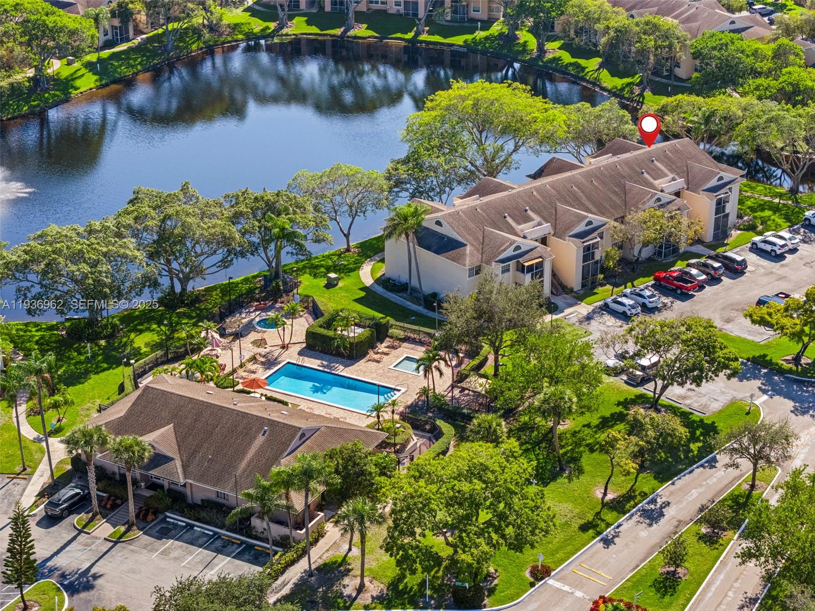 Waters Edge At Deerfield