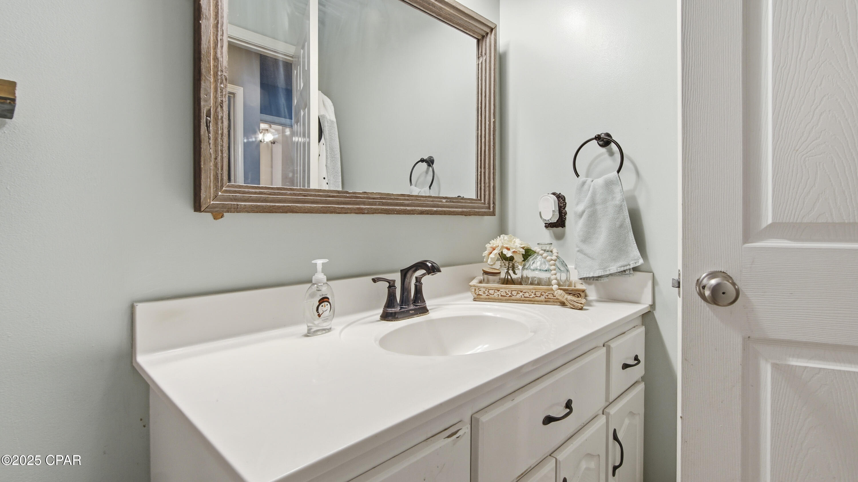 Image 21 For 914 Virginia Avenue