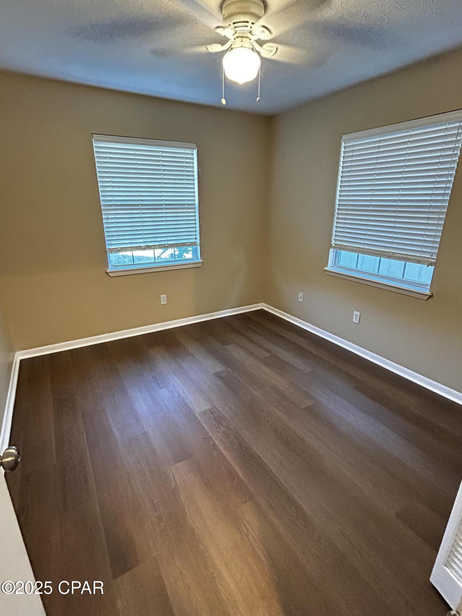 Image 16 For 1005 11th Court