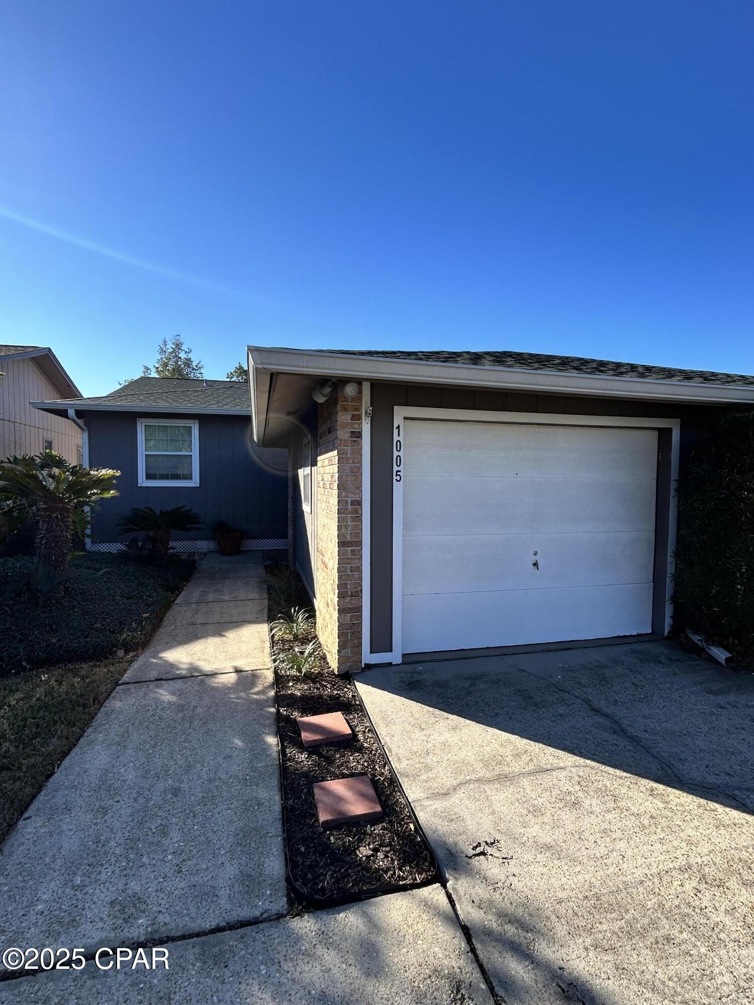 Image 2 For 1005 11th Court