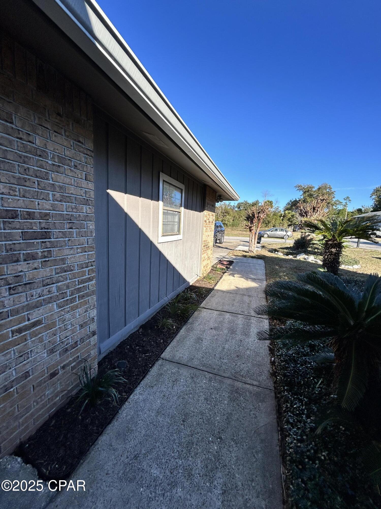 Image 4 For 1005 11th Court