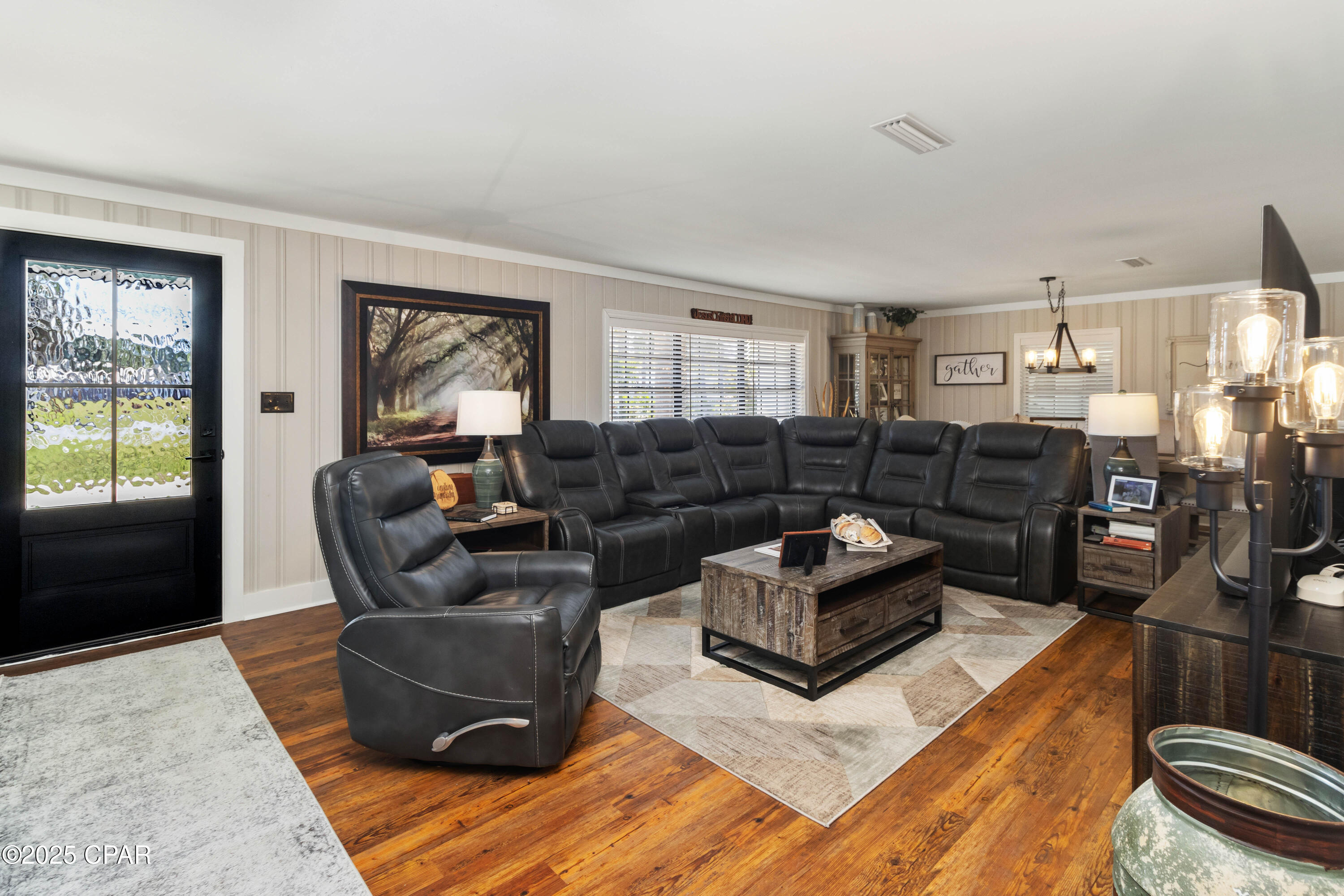 Image 4 For 1608 Monument Avenue