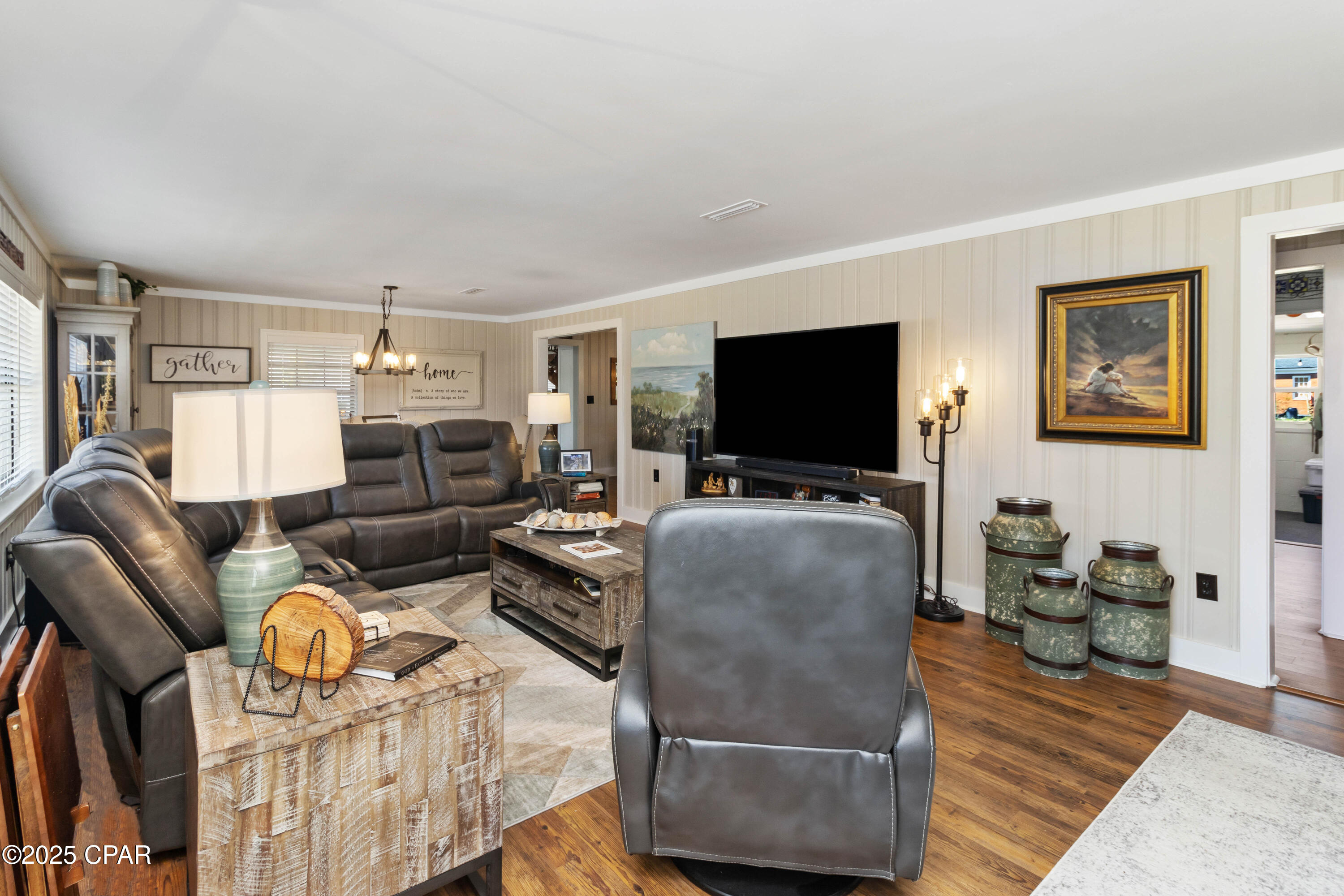 Image 5 For 1608 Monument Avenue