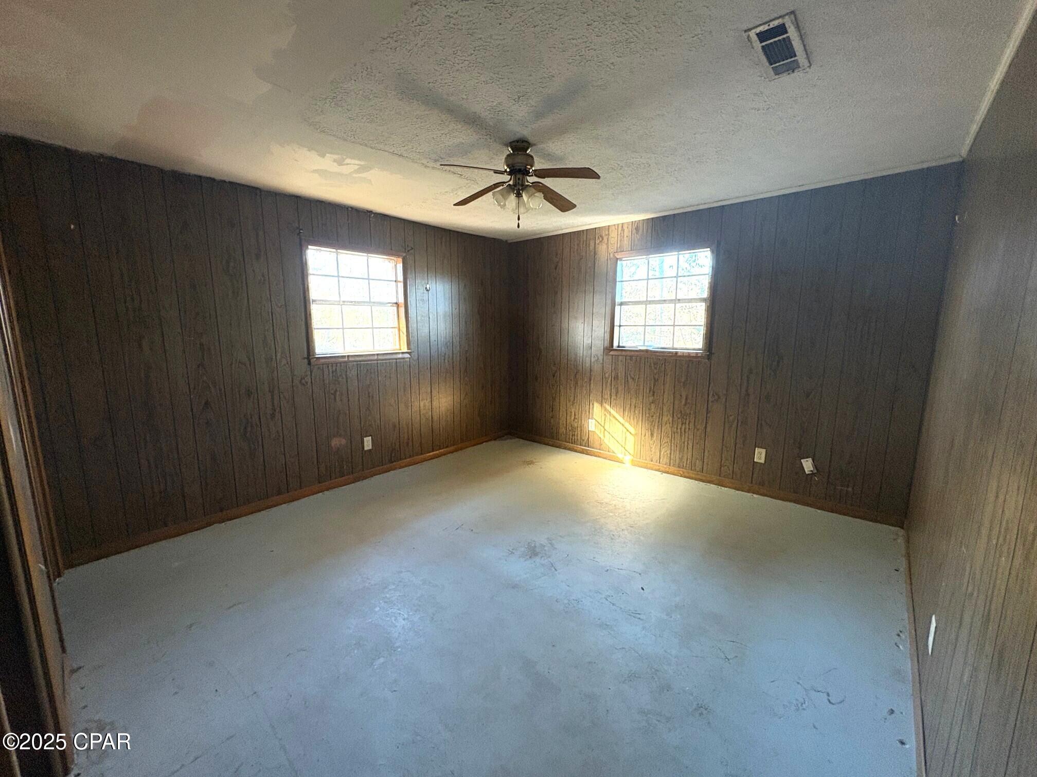 Image 55 For 4980 Heisler Road