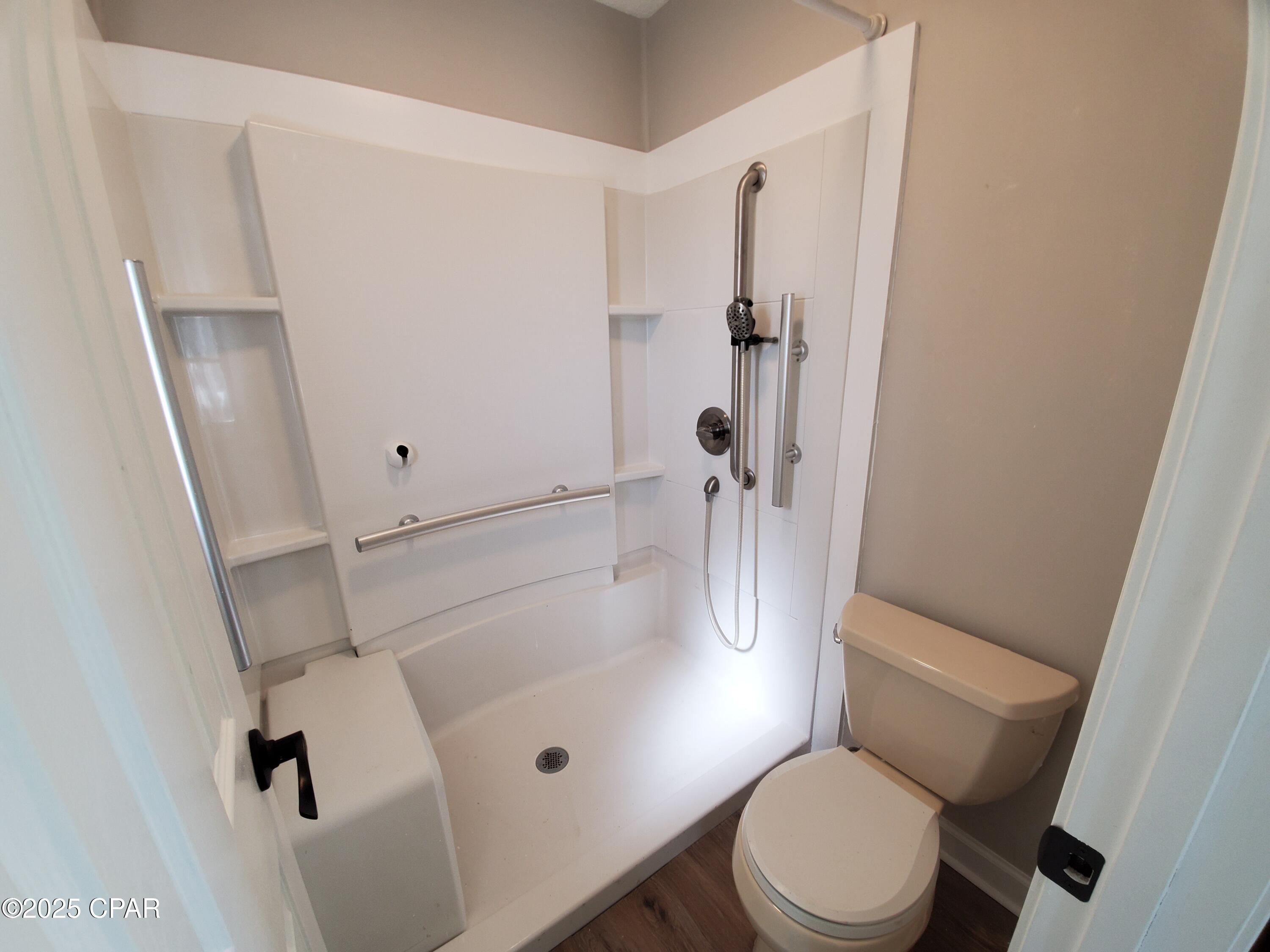 Image 10 For 211 Sukoshi Drive