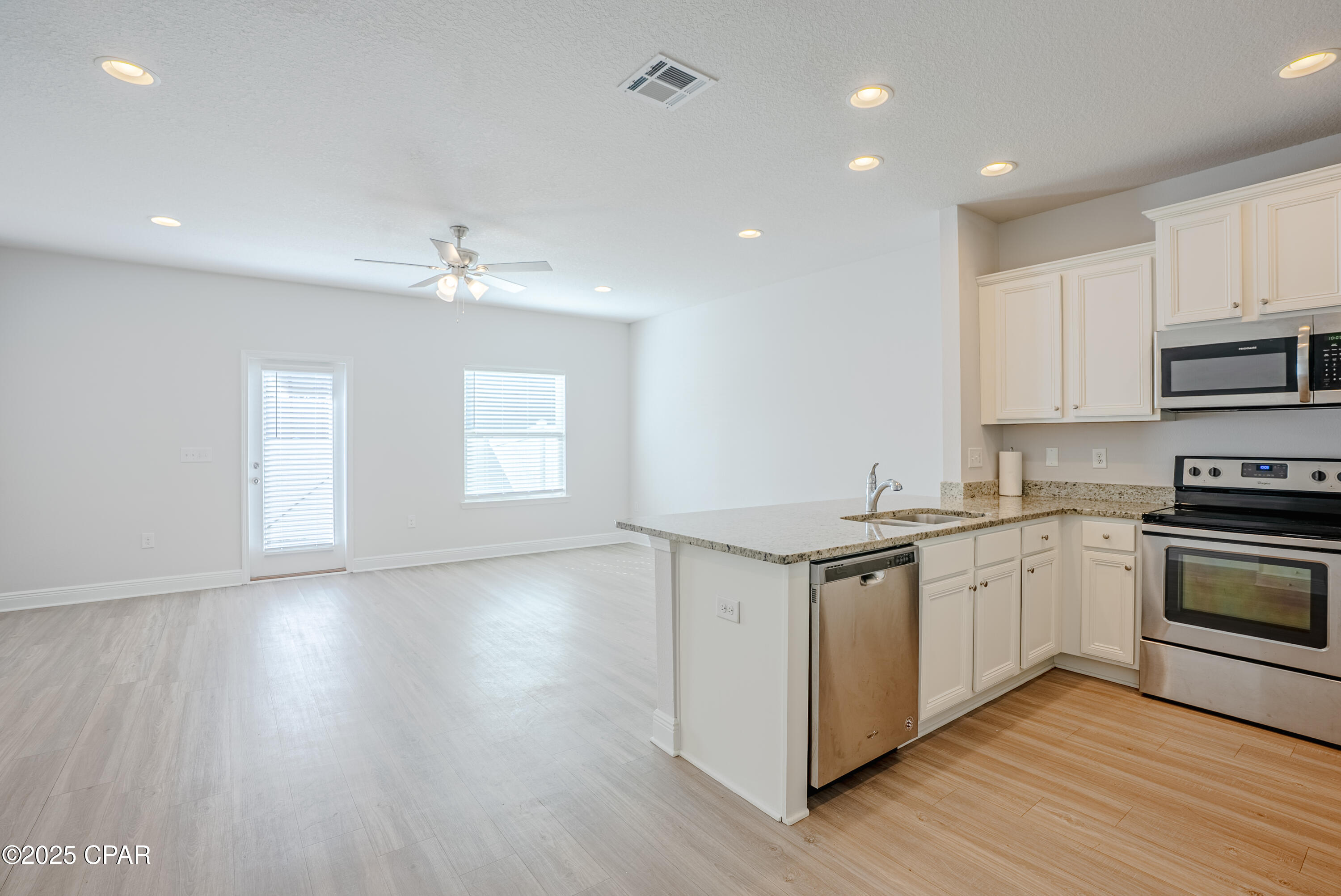 Image 4 For 7472 Shadow Lake Drive