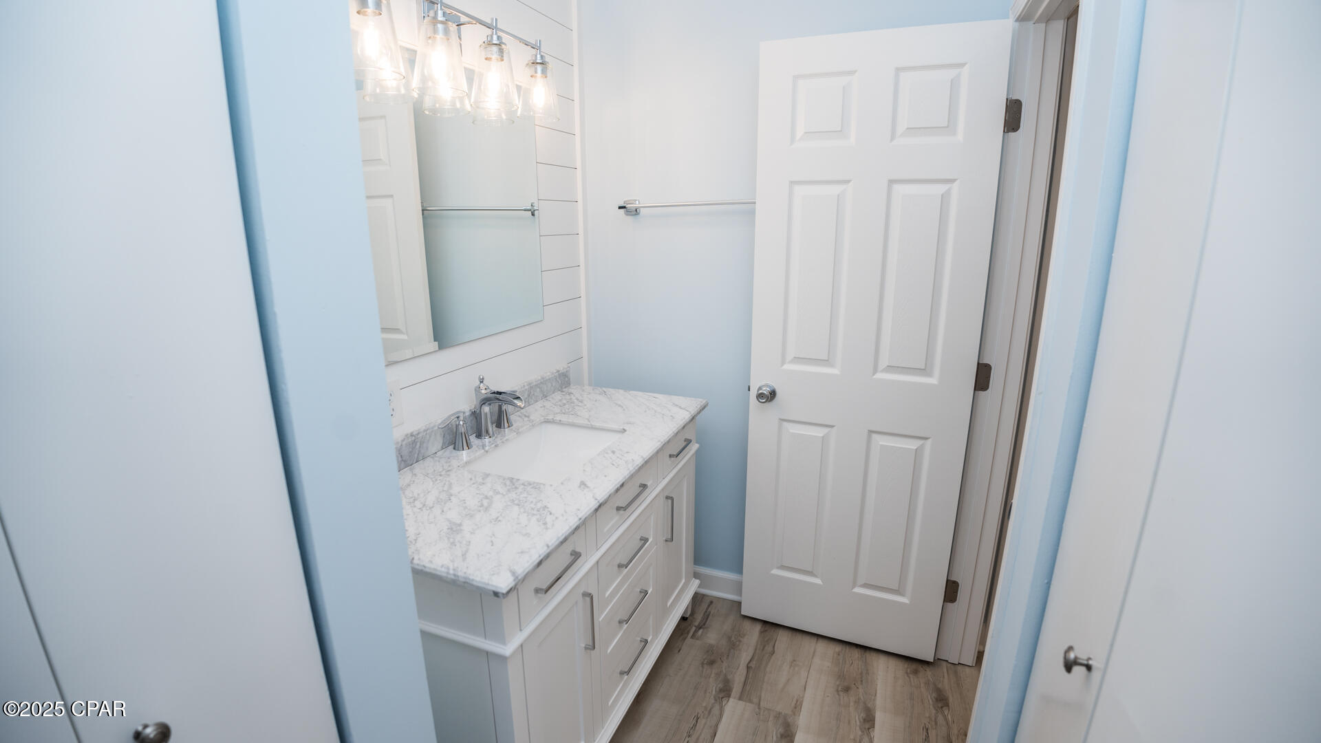 Image 24 For 4726 Bay Point Road A208