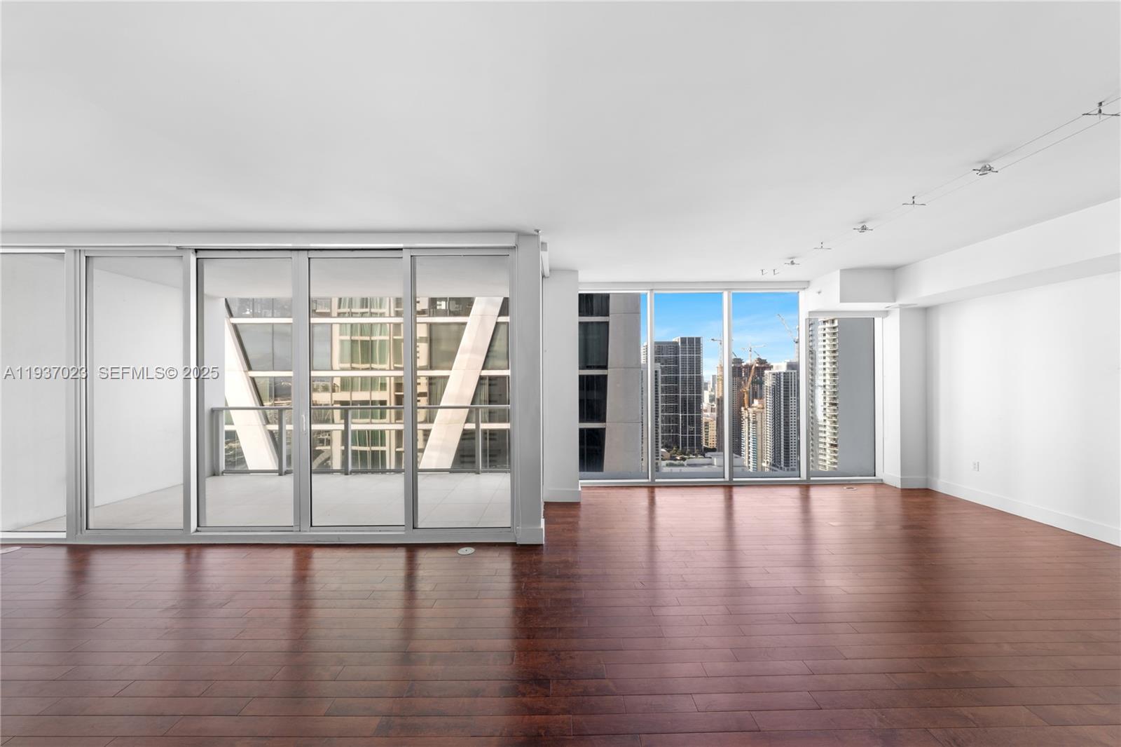 Ten Museum Pk Residential