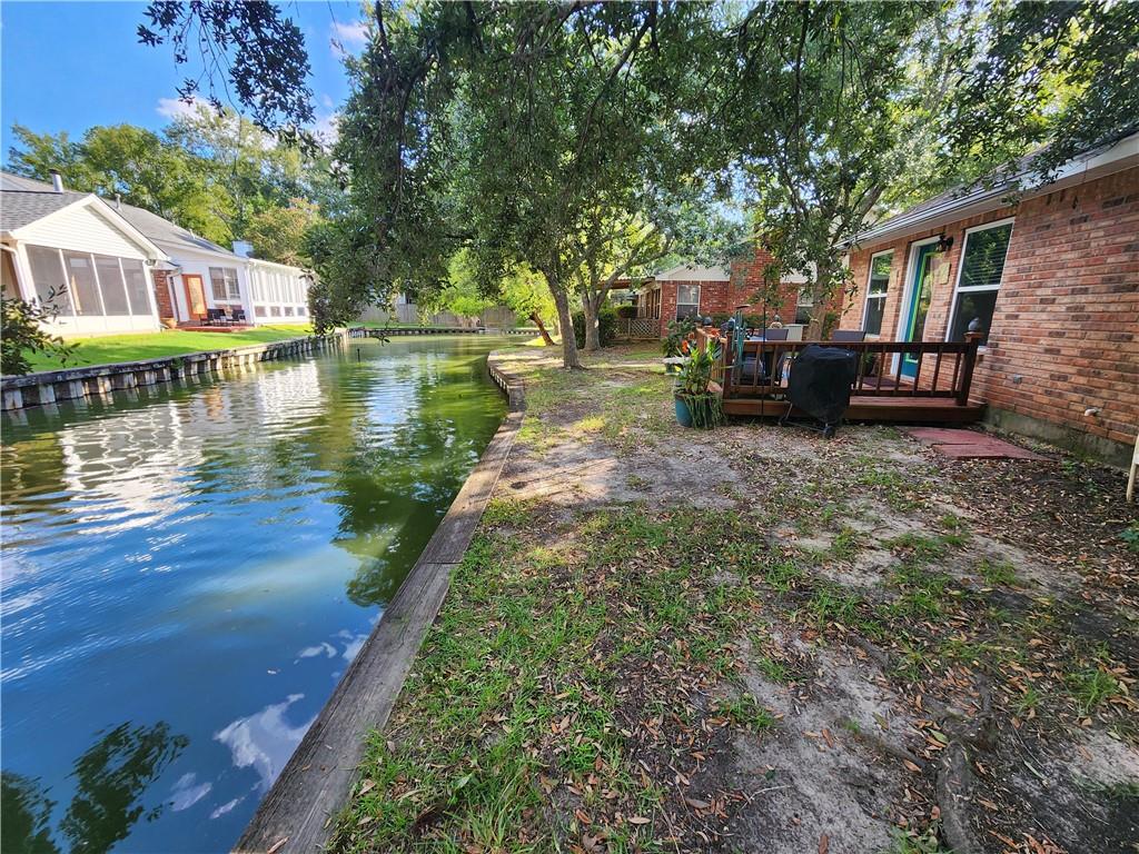 Homes for sale in Mandeville, LA | 745 Carondelet St, Mandeville, LA 70448 | MLS# 2535860