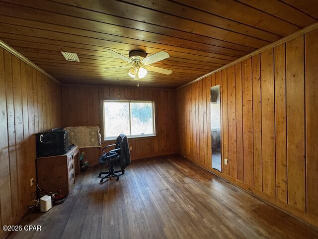 Image 5 For 2363 Park Avenue