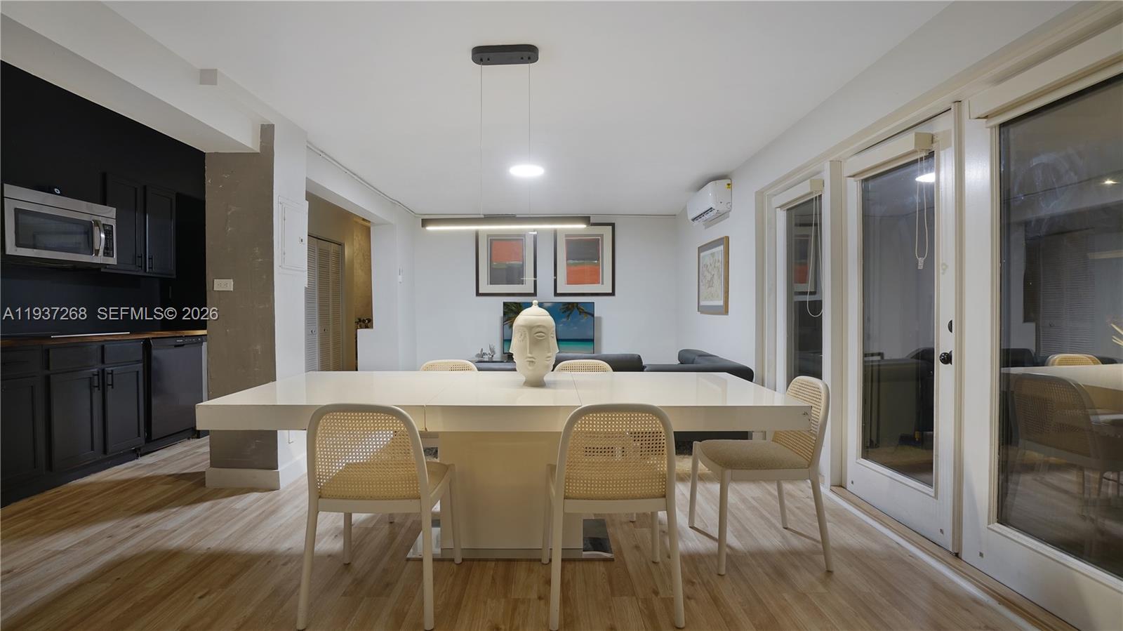 Lauderdale Park 6-33 1/2