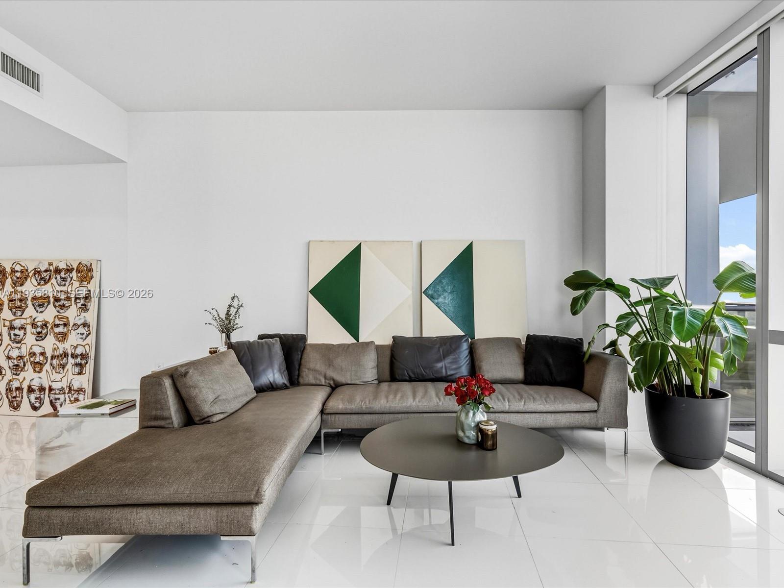 851 NE 1st Ave #4801, Miami, FL 33132