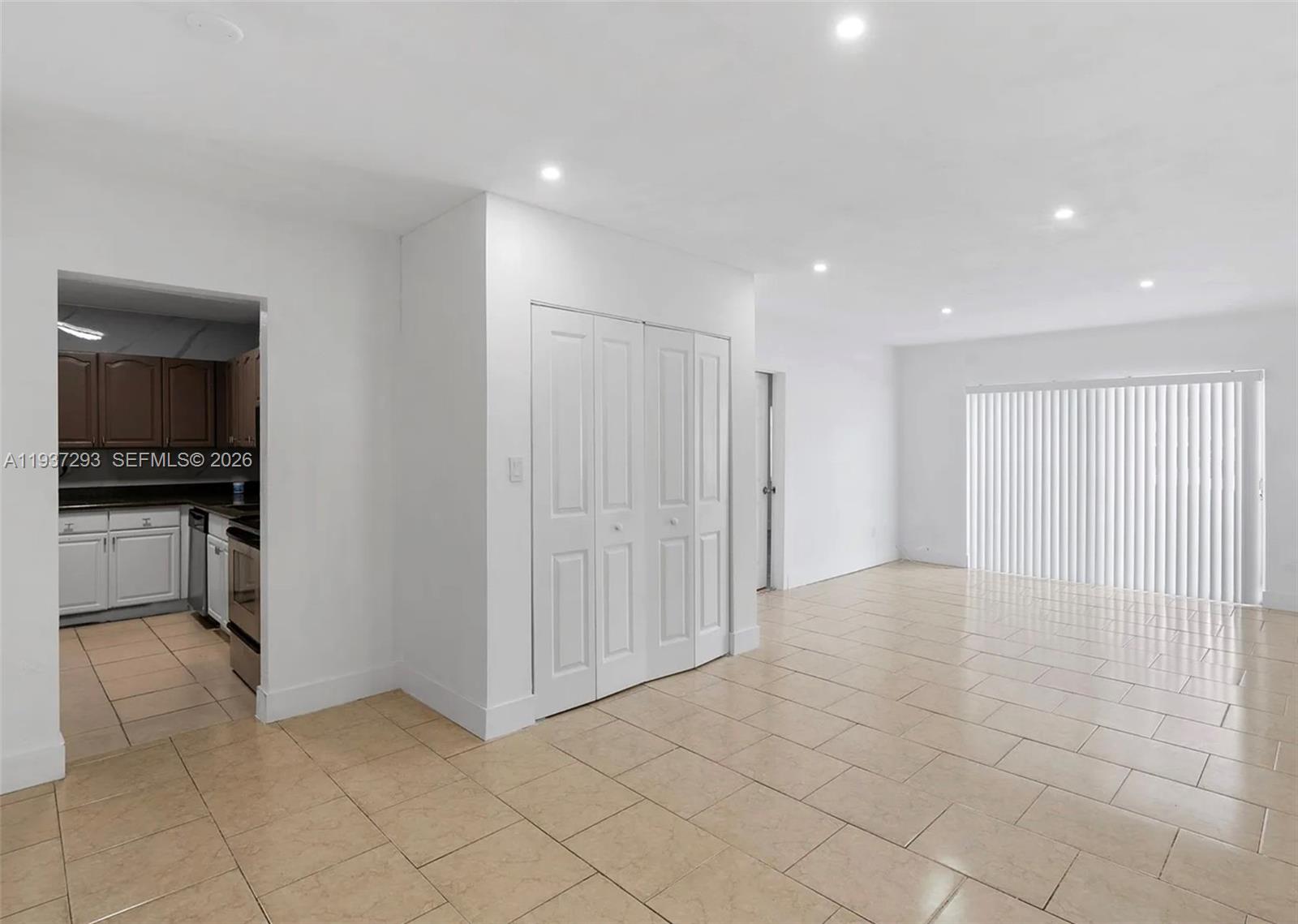 Residences @ The Falls Co