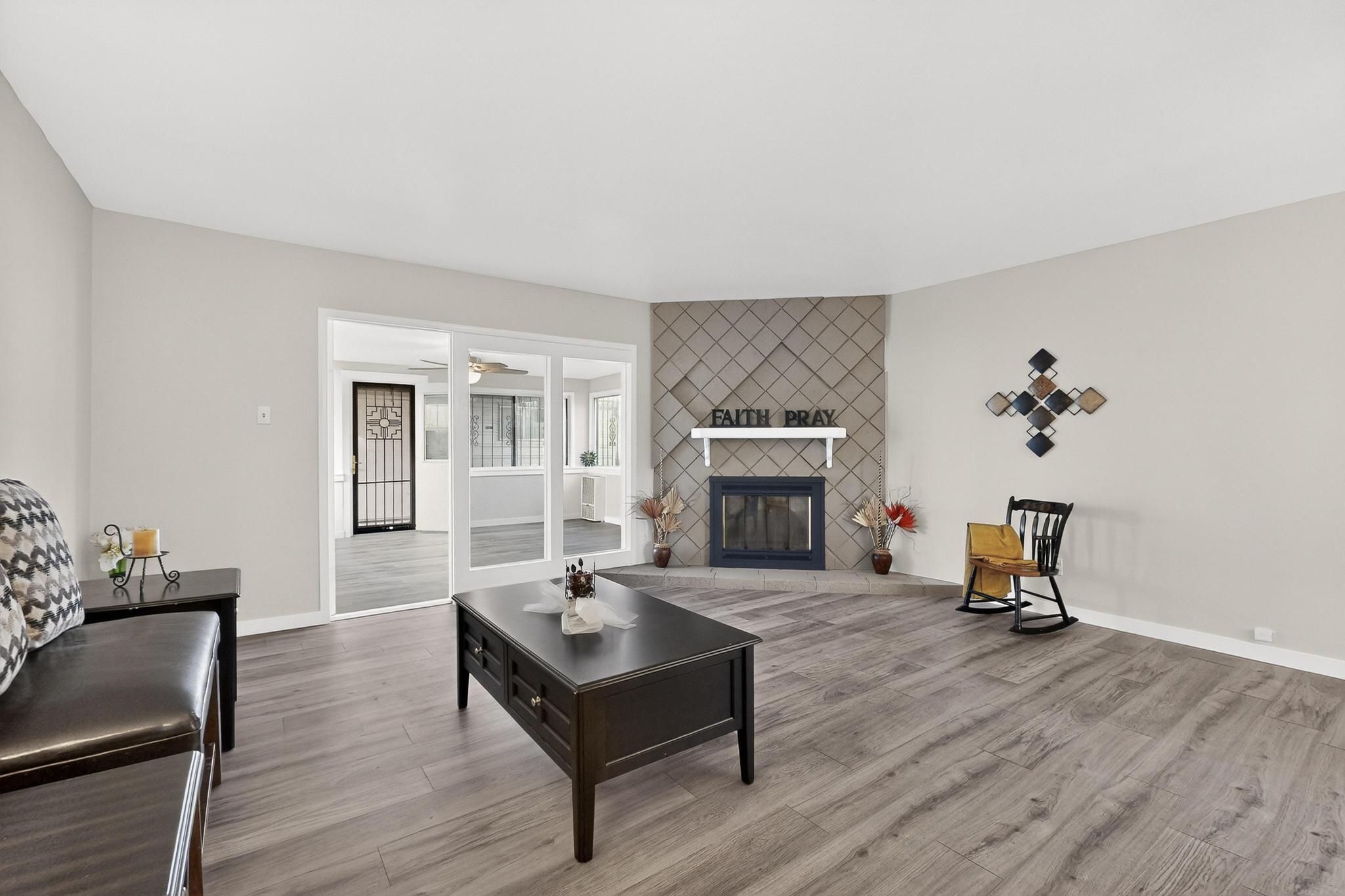 Photo 1 of Single family home for sale at 10401 Princess Jeanne Ave Ne, Albuquerque, NM 87112 | MLS# 1096221 | Listing updated on 2026-09-18