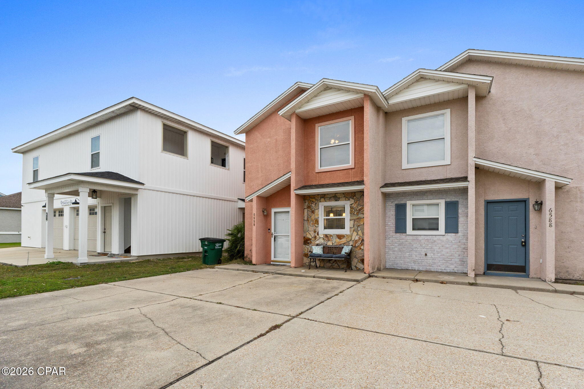 Image 2 For 6590 Harbour Boulevard