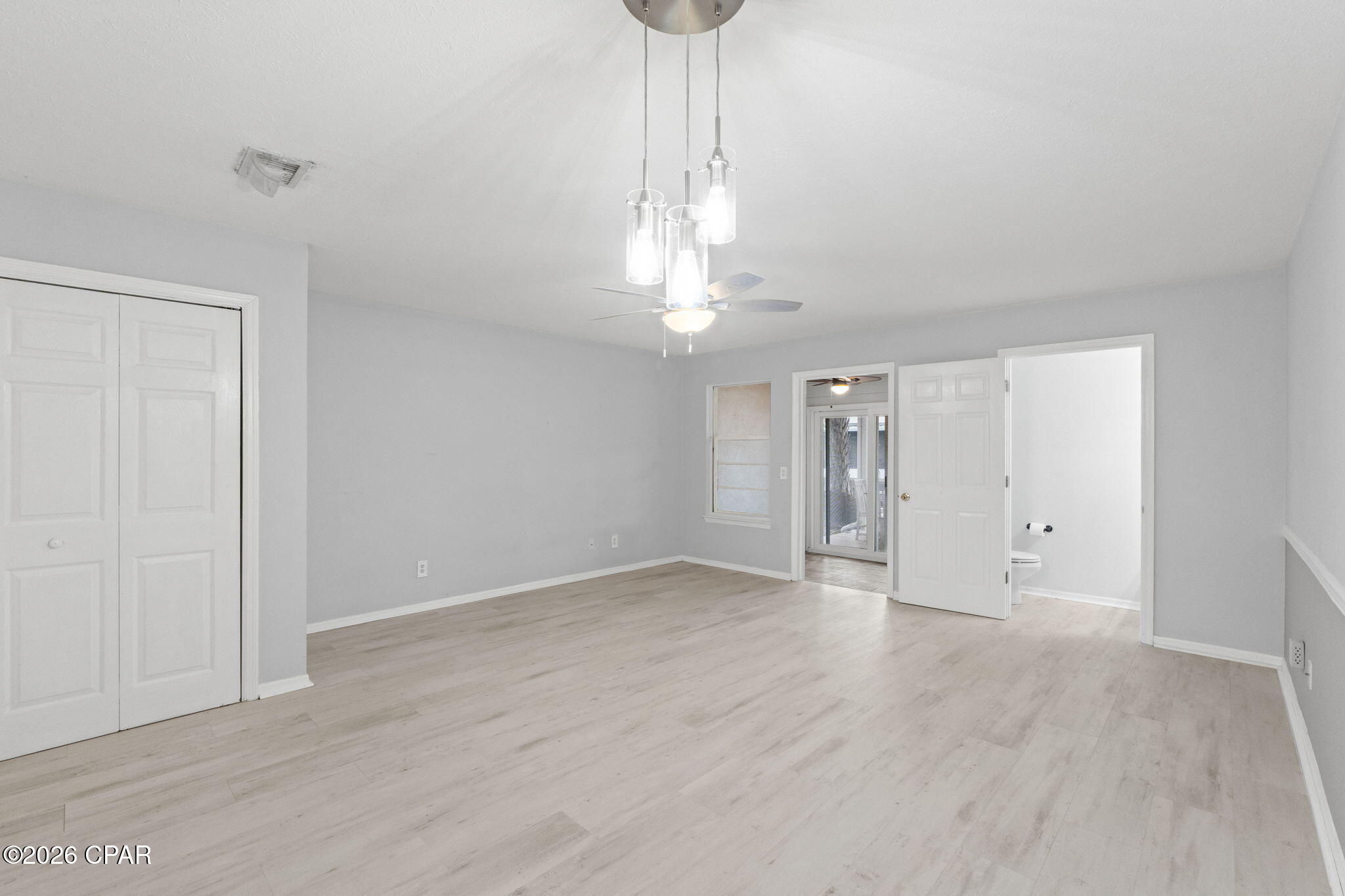 Image 9 For 6590 Harbour Boulevard