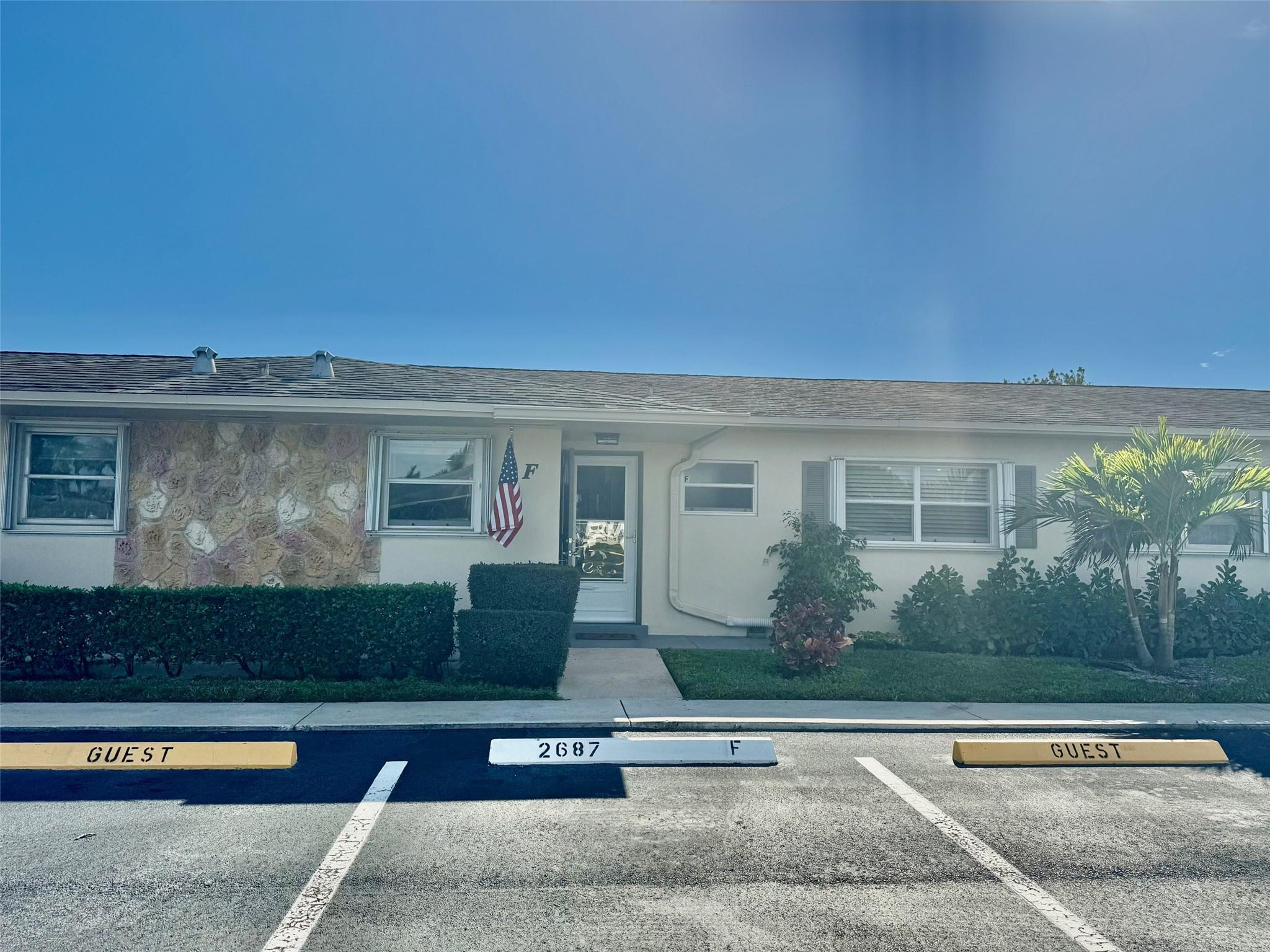 Cresthaven Emory Villas