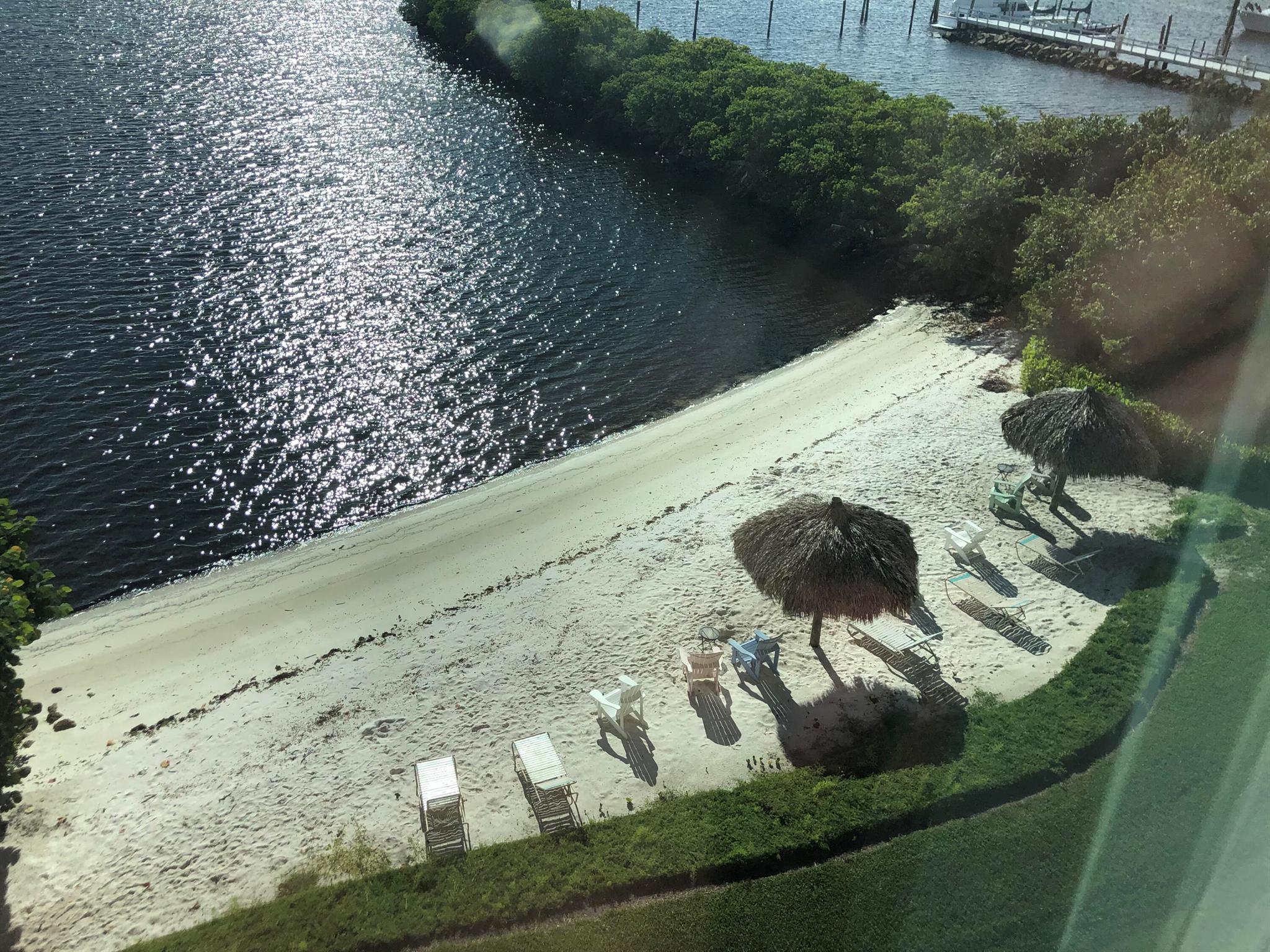 Hypoluxos Mariners Cay Co