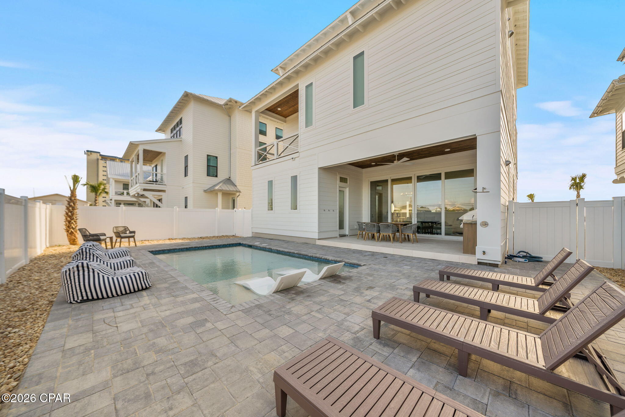 Image 17 For 5940 Gulf Drive