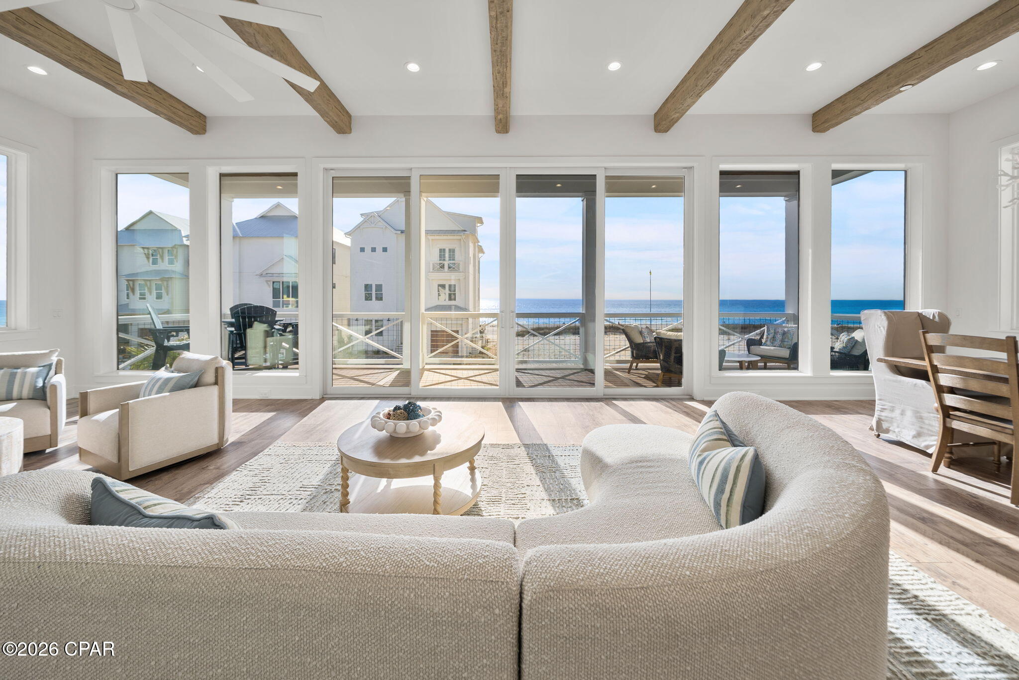 Listing photo id 32 for 5940 Gulf Drive