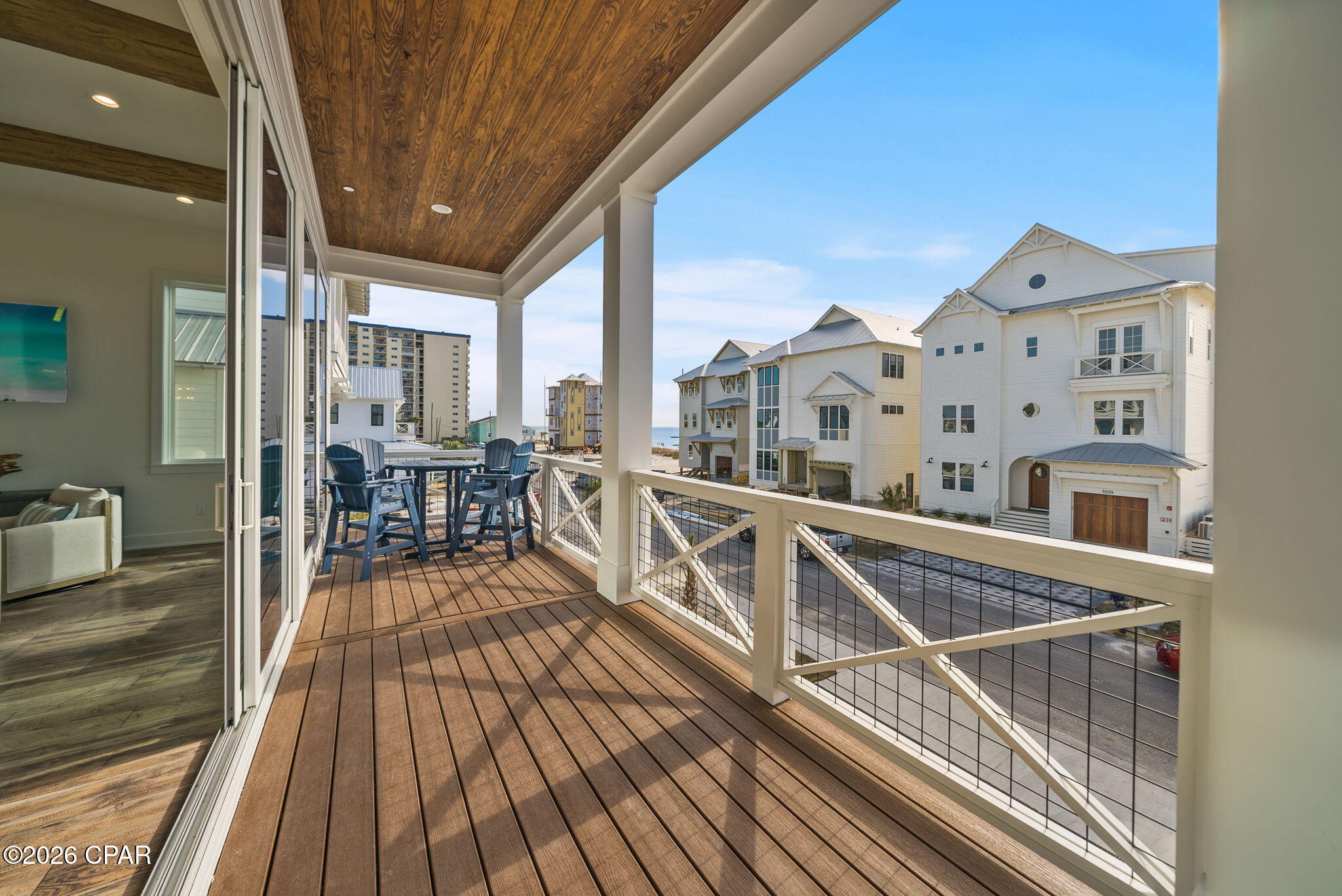 Listing photo id 37 for 5940 Gulf Drive