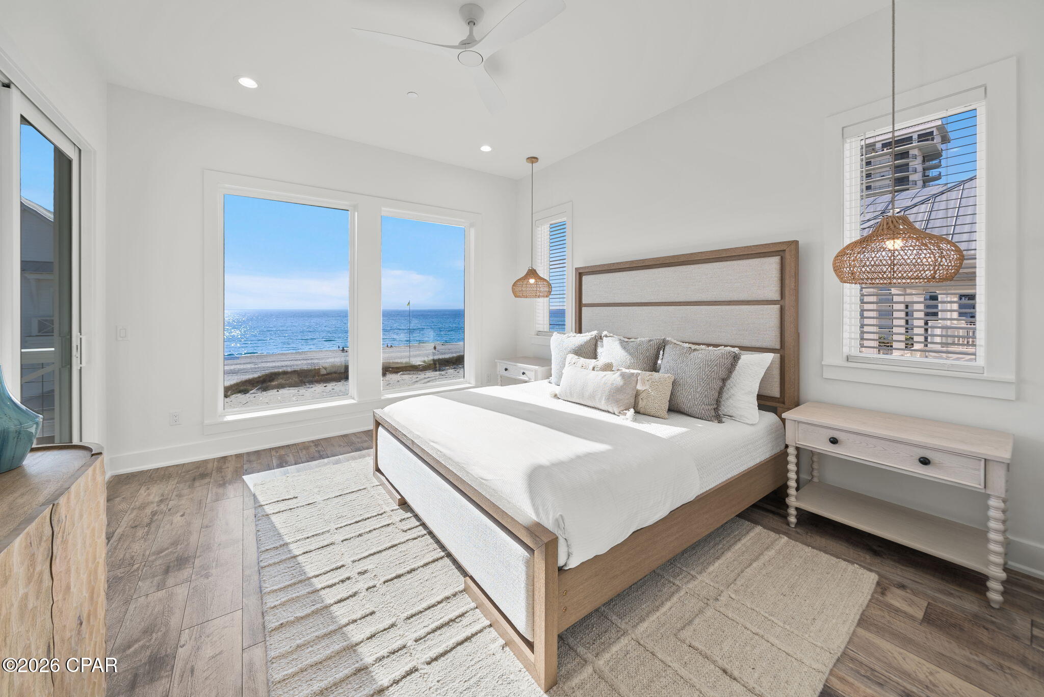 Listing photo id 58 for 5940 Gulf Drive
